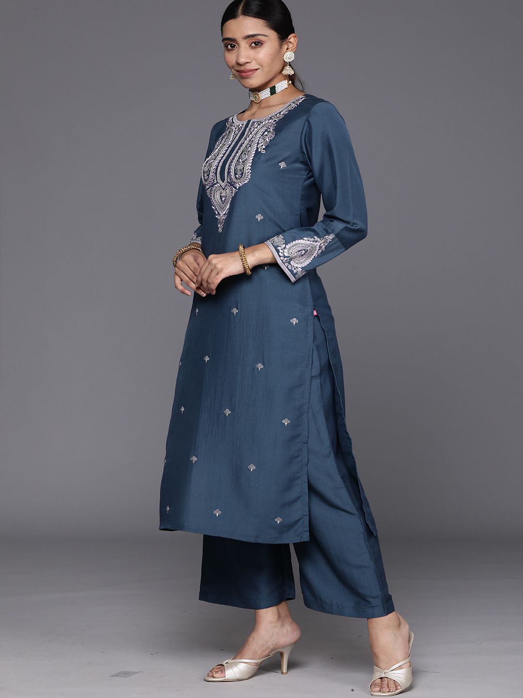 Dhiyona VA Women'sEthnic Motifs Embroidered Regular Sequinned Kurta with Trousers & With Dupatta