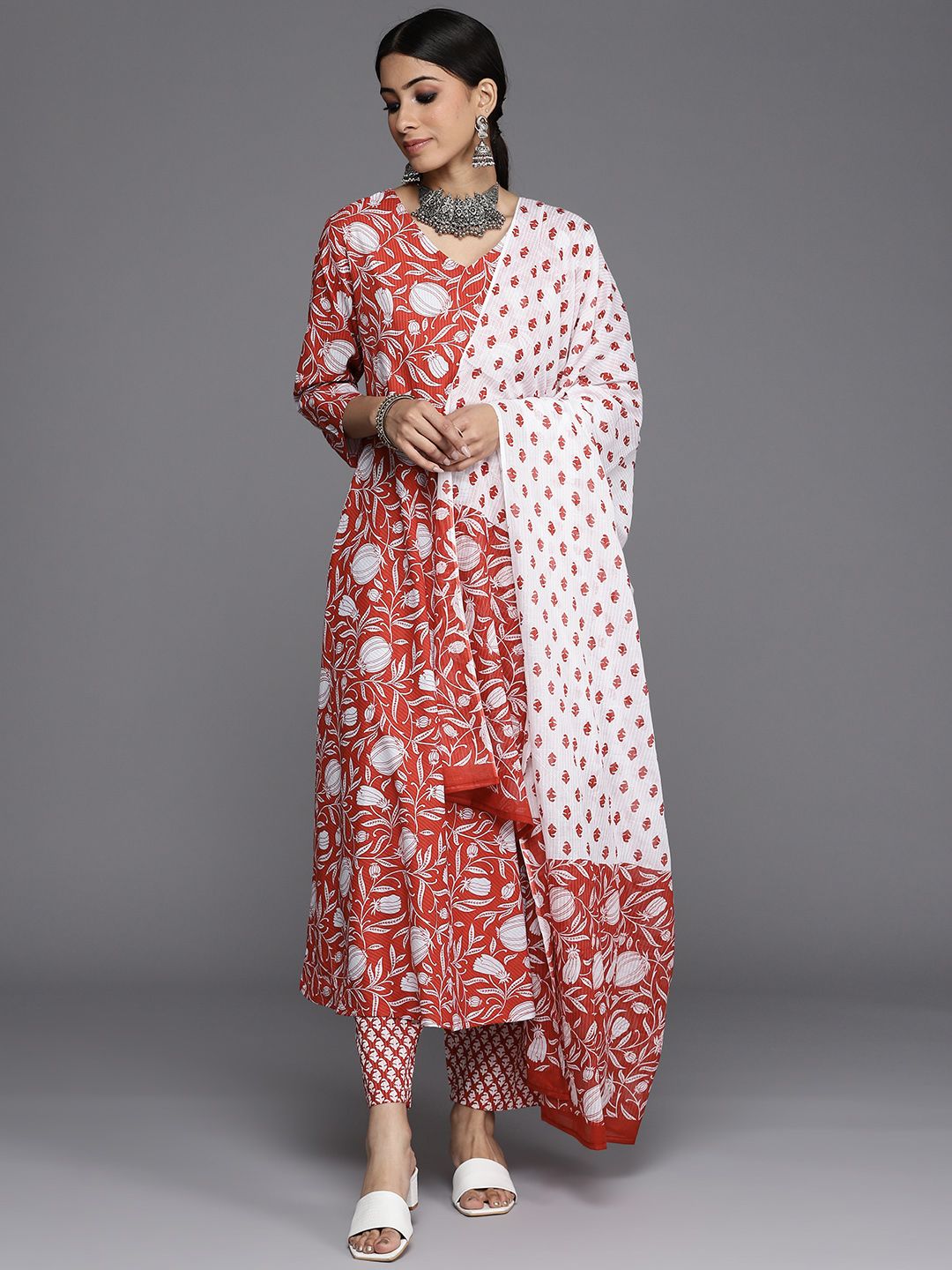 Dhiyona VA Women'sFloral Printed Pure Cotton Kurta with Trousers & With Dupatta