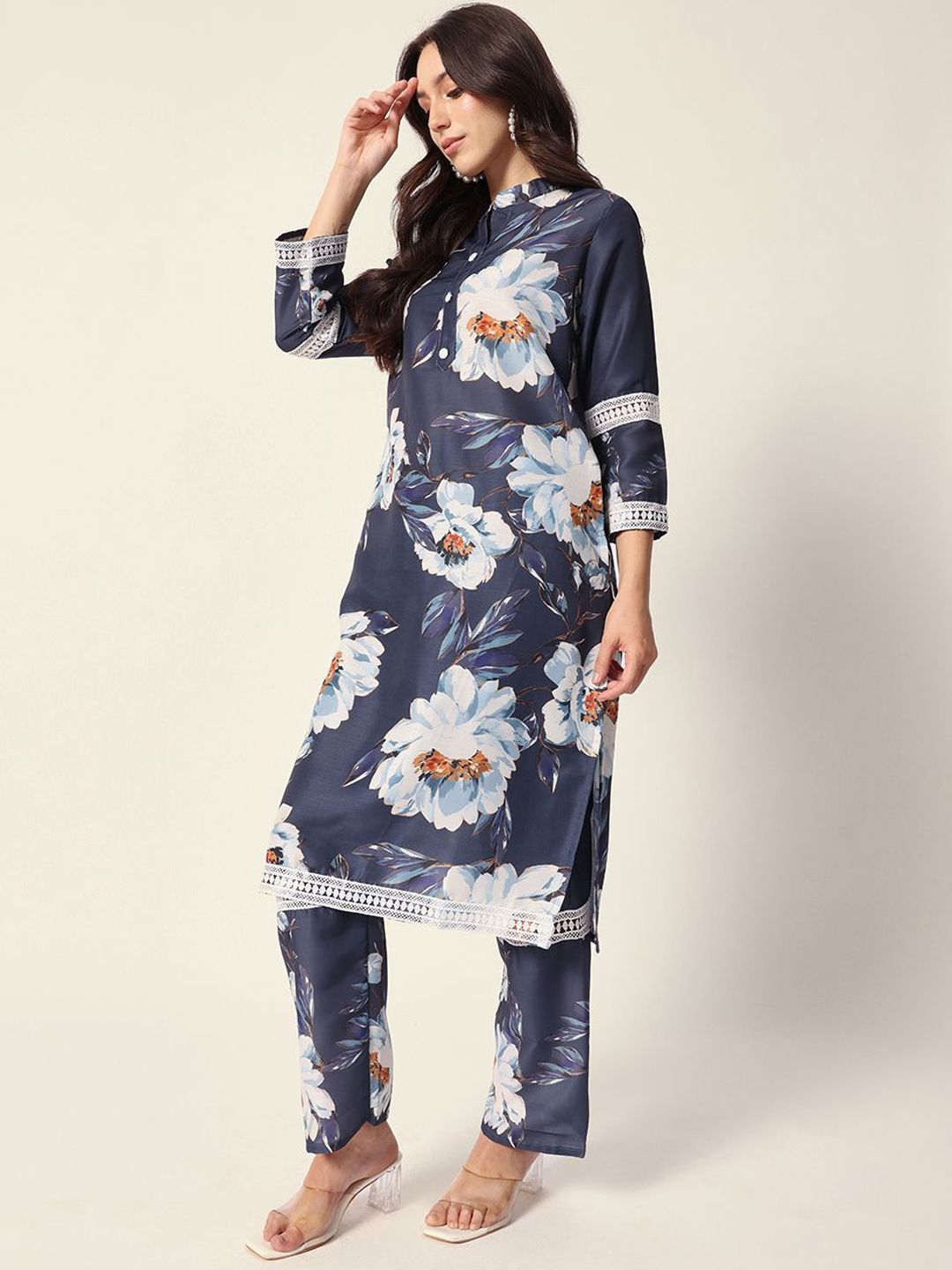 Dhiyona IS Women's Floral Printed Mandarin Collar Straight Kurta With Trousers