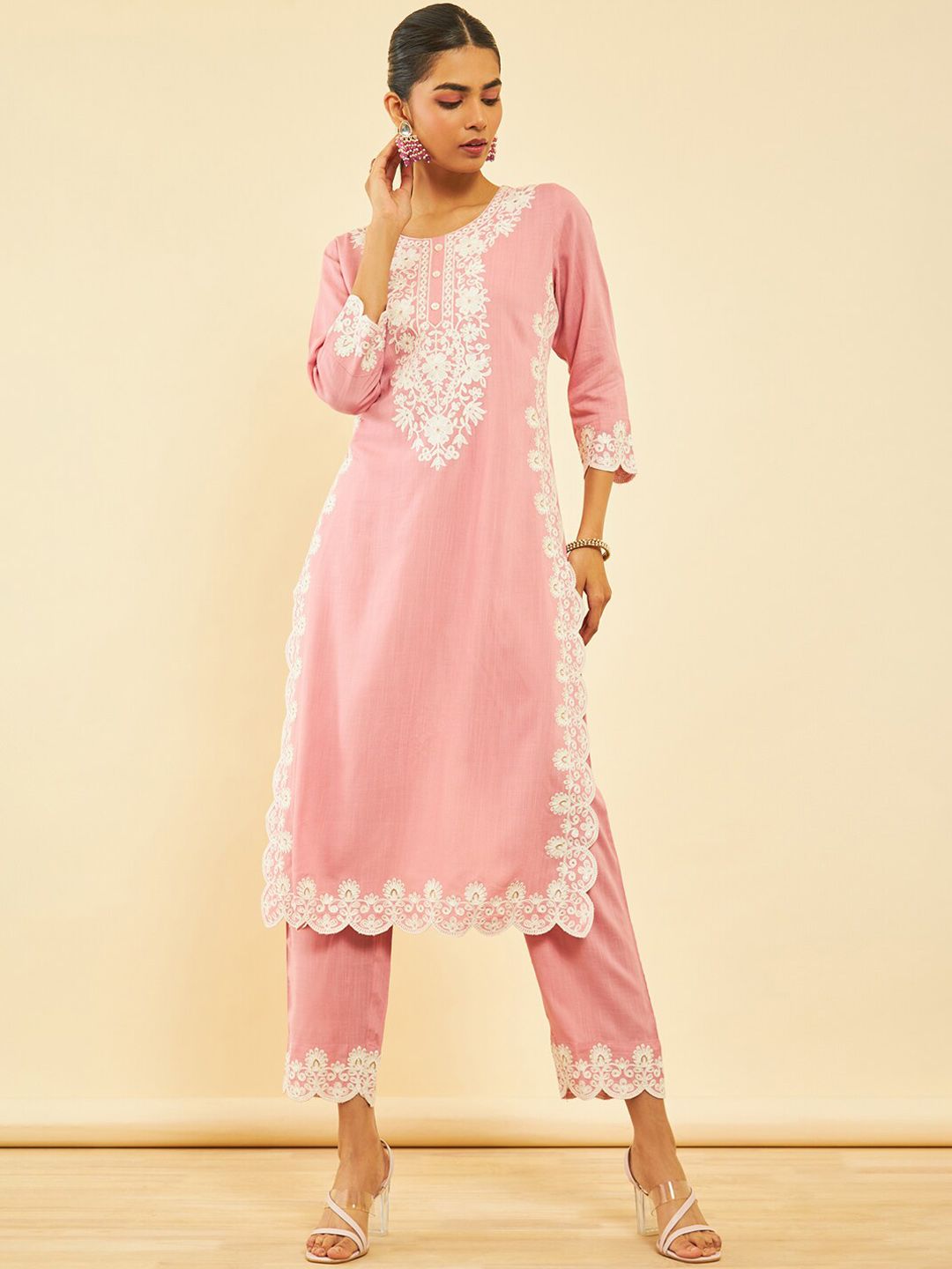 Dhiyona SO Women's Ethnic Motifs Embroidered Straight Kurta with Trousers