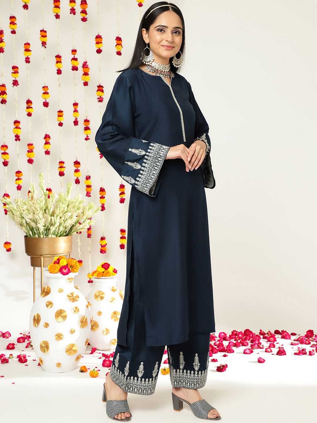 Dhiyona VA Women'sEthnic Motifs Zari Embroidered Regular Kurta With Trousers & With Dupatta