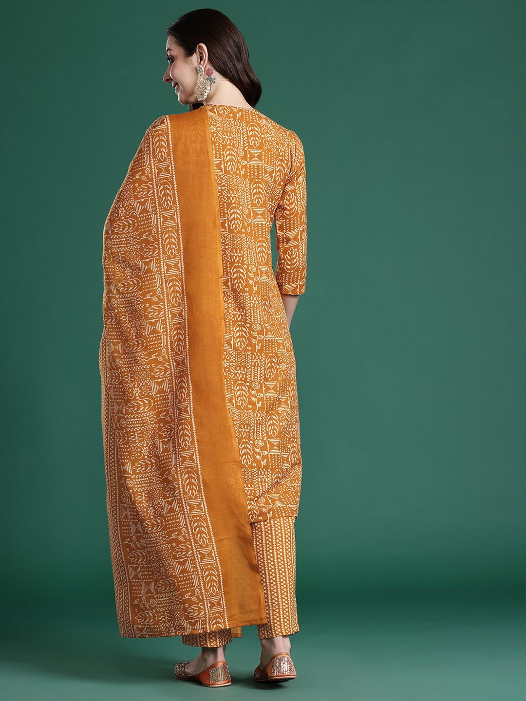 Ethnic Motifs Printed Thread Work Pure Cotton Kurta with Trousers & With Dupatta