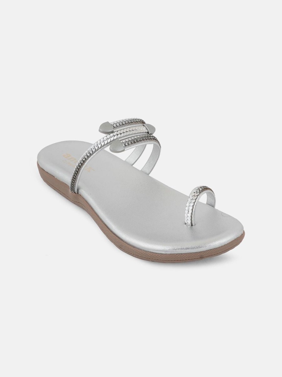 Dhiyona AK Silver-Toned One Toe Flats