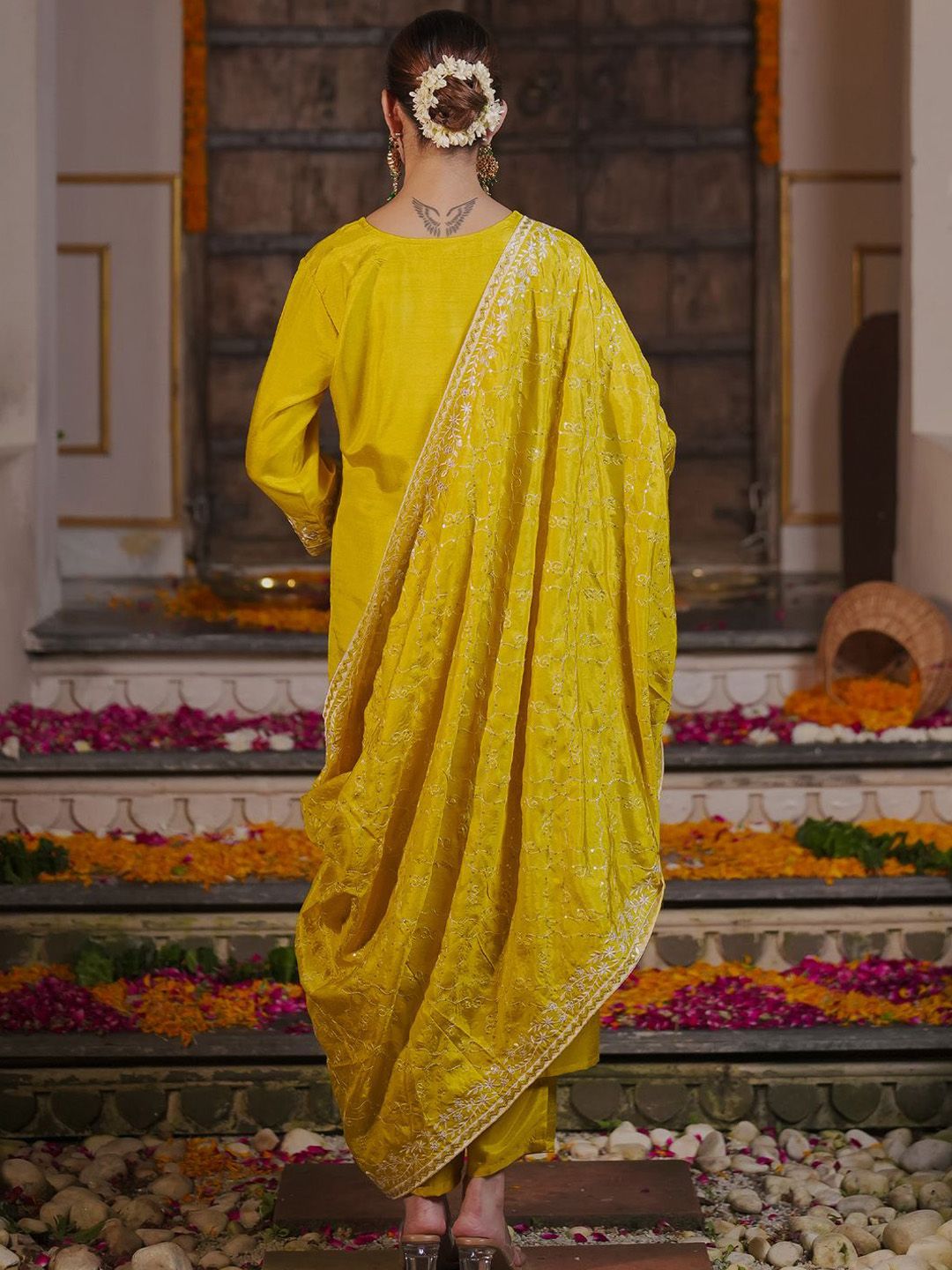 Dhiyona IE Women Ethnic Motifs Embroidered Regular Kurta with Trousers & With Dupatta