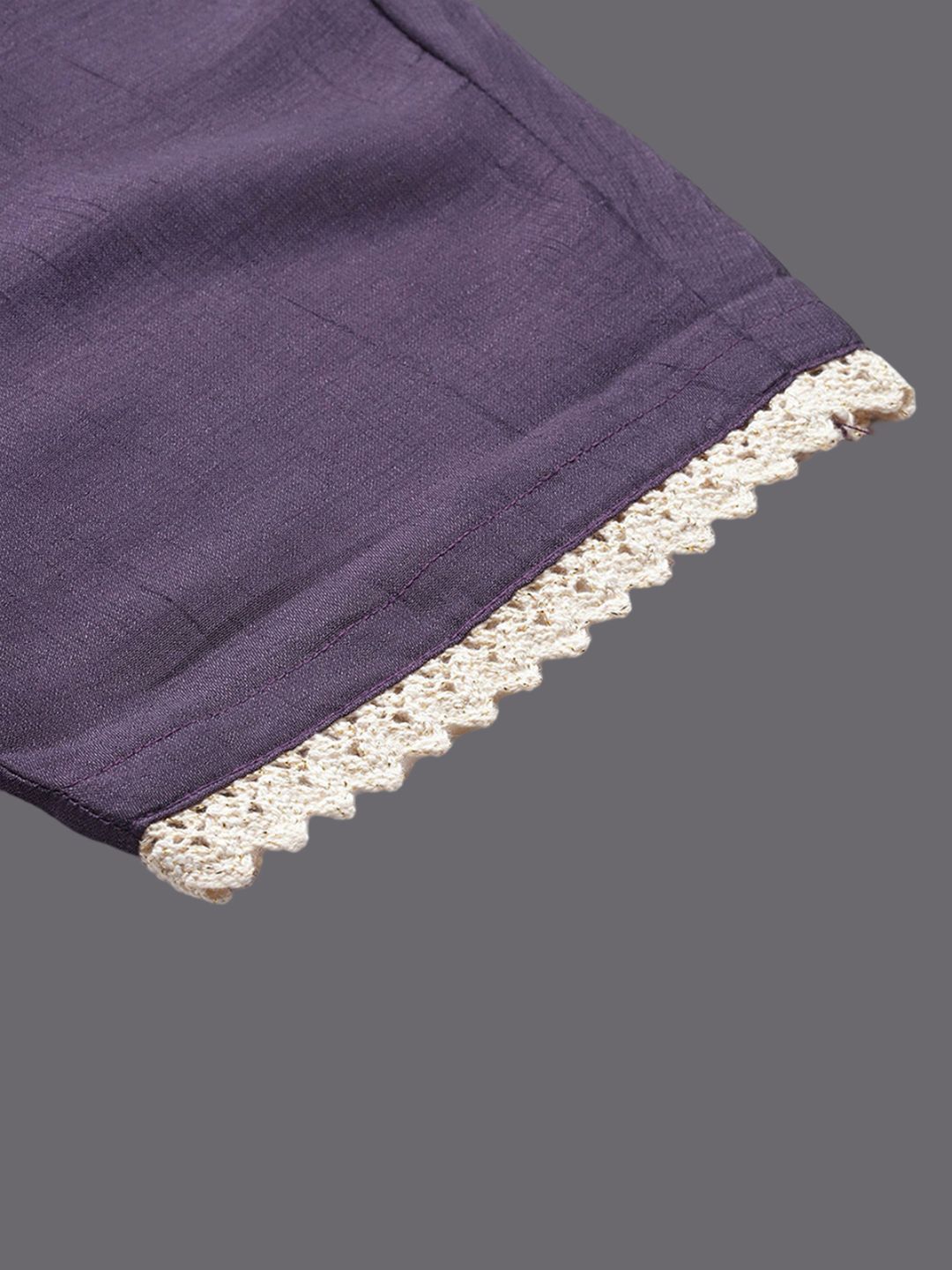 Embroidered Round Neck Three-Quarter Sleeves Sequinned Kurta Set