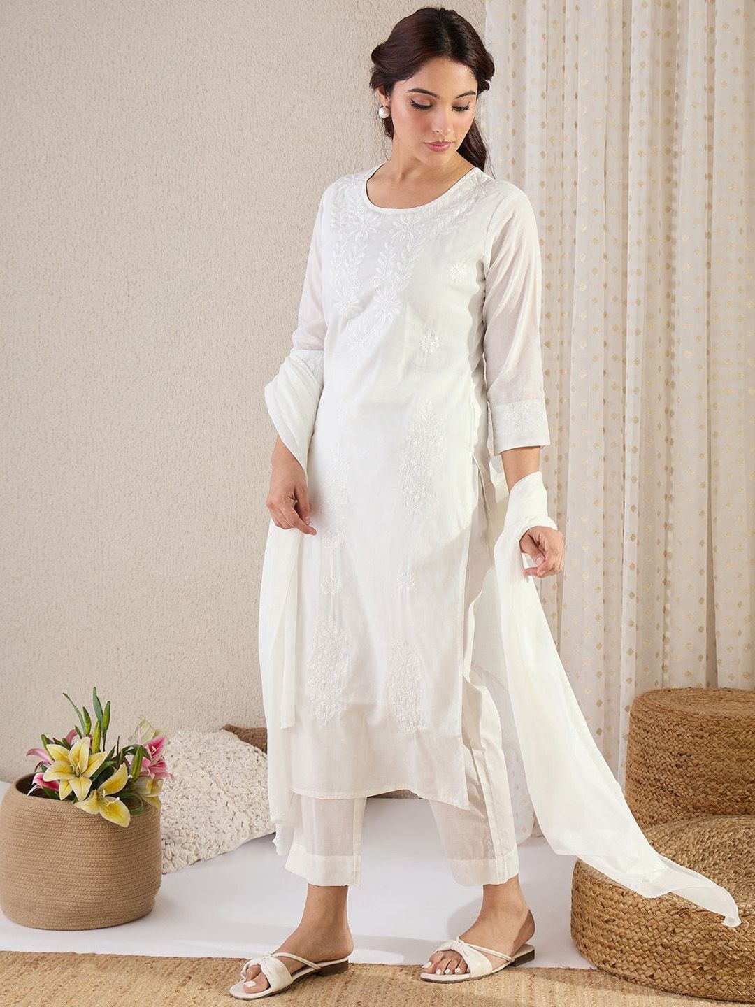 Dhiyona IE Women Floral Embroidered Regular Thread Work Cotton Kurta with Trousers & Dupatta