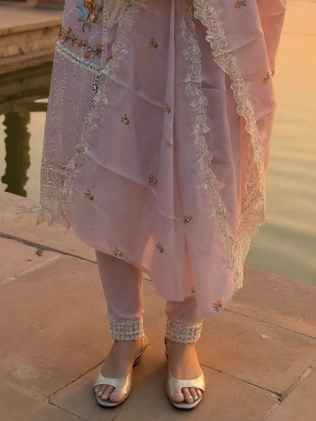 Women Floral Embroidered Cotton Kurta with Trousers & Dupatta