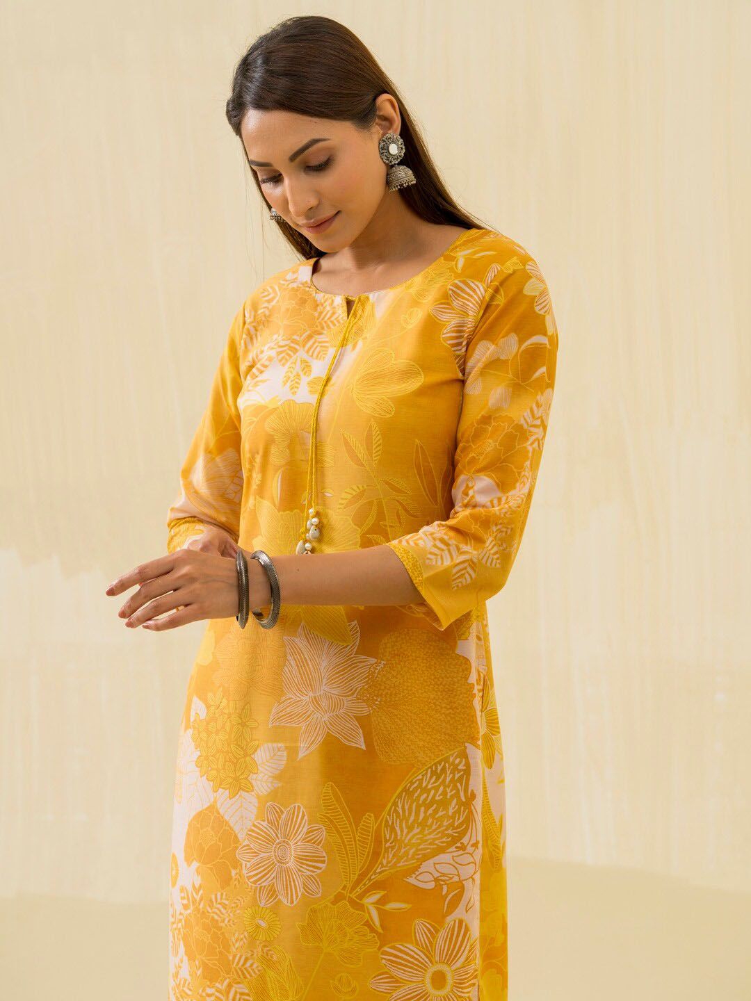 Dhiyona IS Women's Yellow Floral Printed Regular Kurta with Palazzos