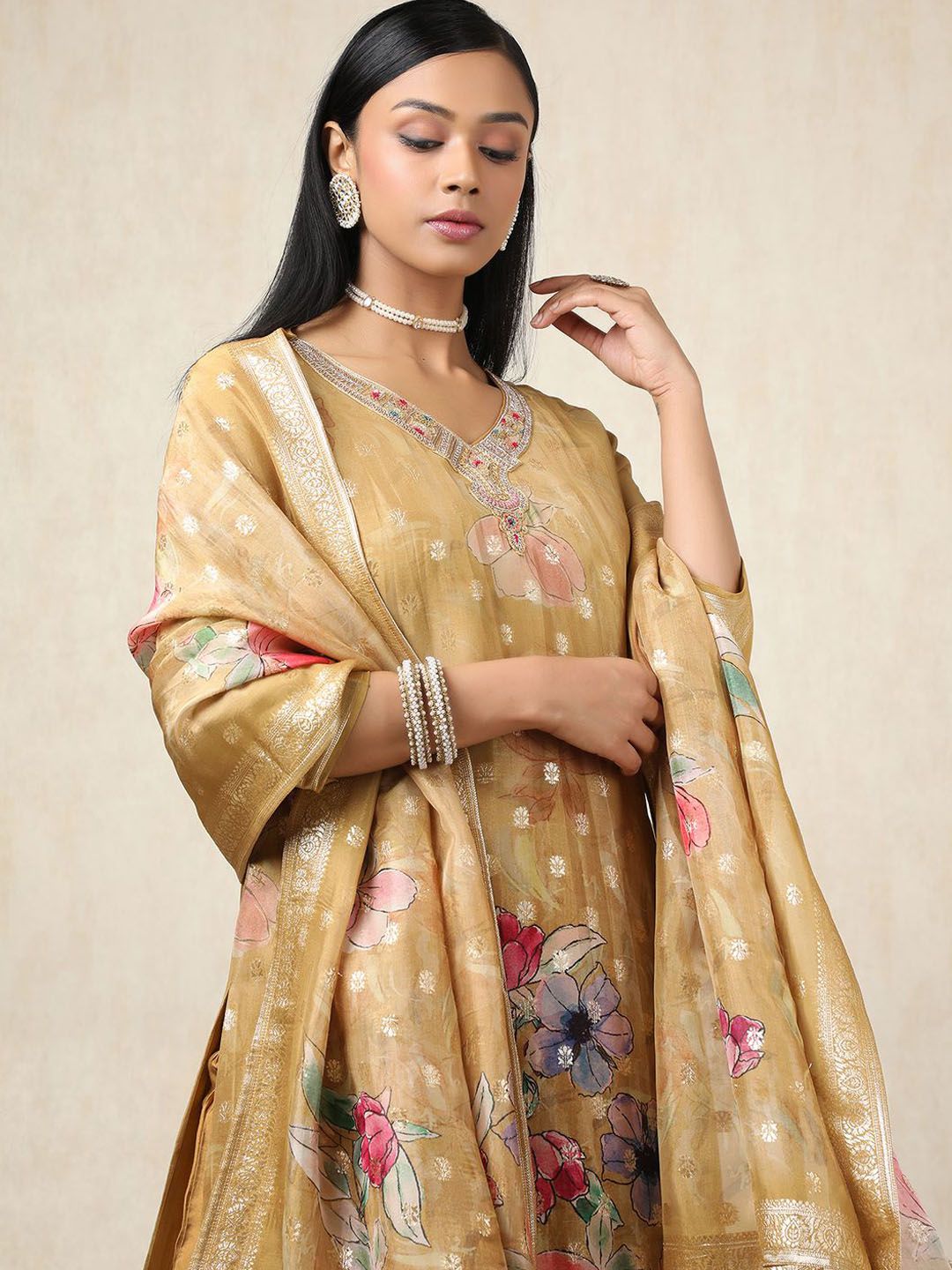 Dhiyona SO Women's Floral Botanical Printed V-Neck Thread Work Brocade Kurta With Trousers & Dupatta