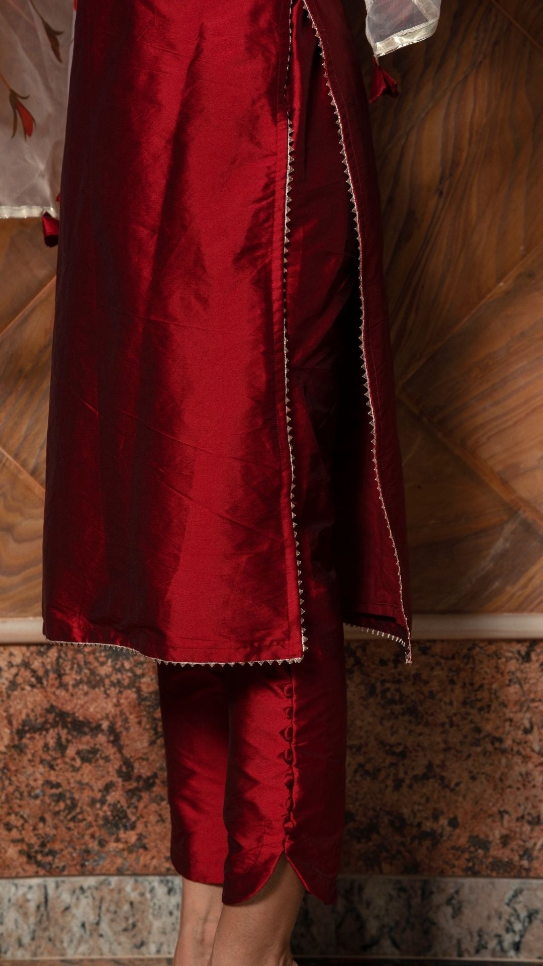 Maroon Phool Taffeta Silk Suit With Digital Print Organza Dupatta Set