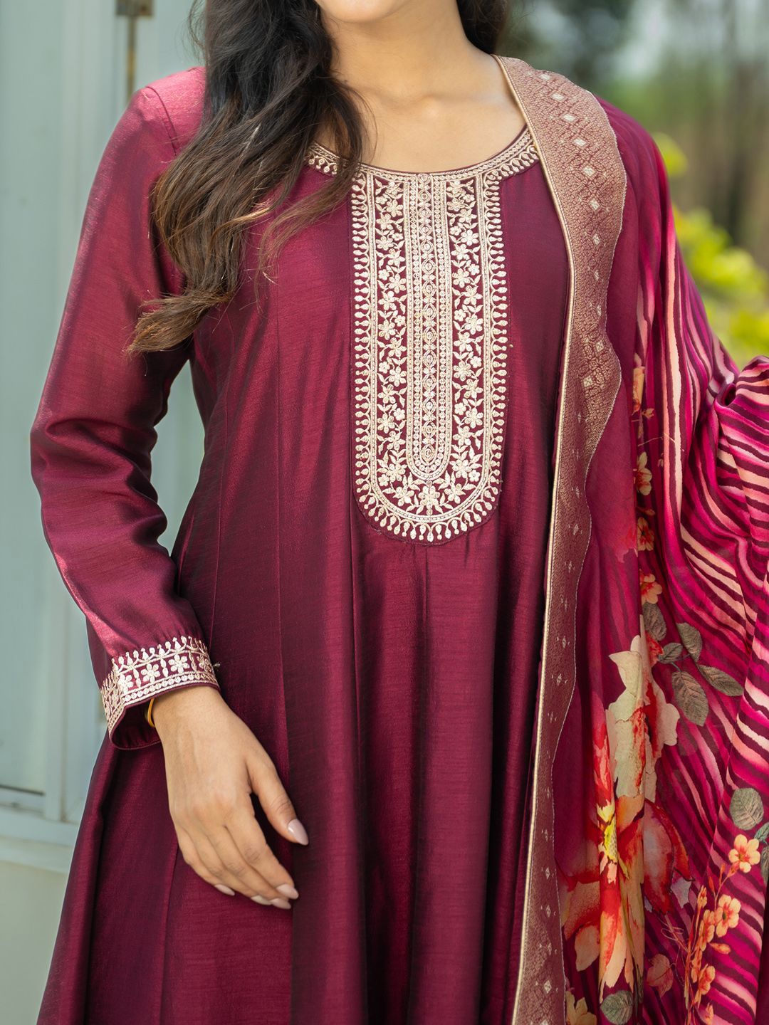 Dhiyona IE Ethnic Motifs Embroidered Sequinned Kurta With Trousers & Dupatta