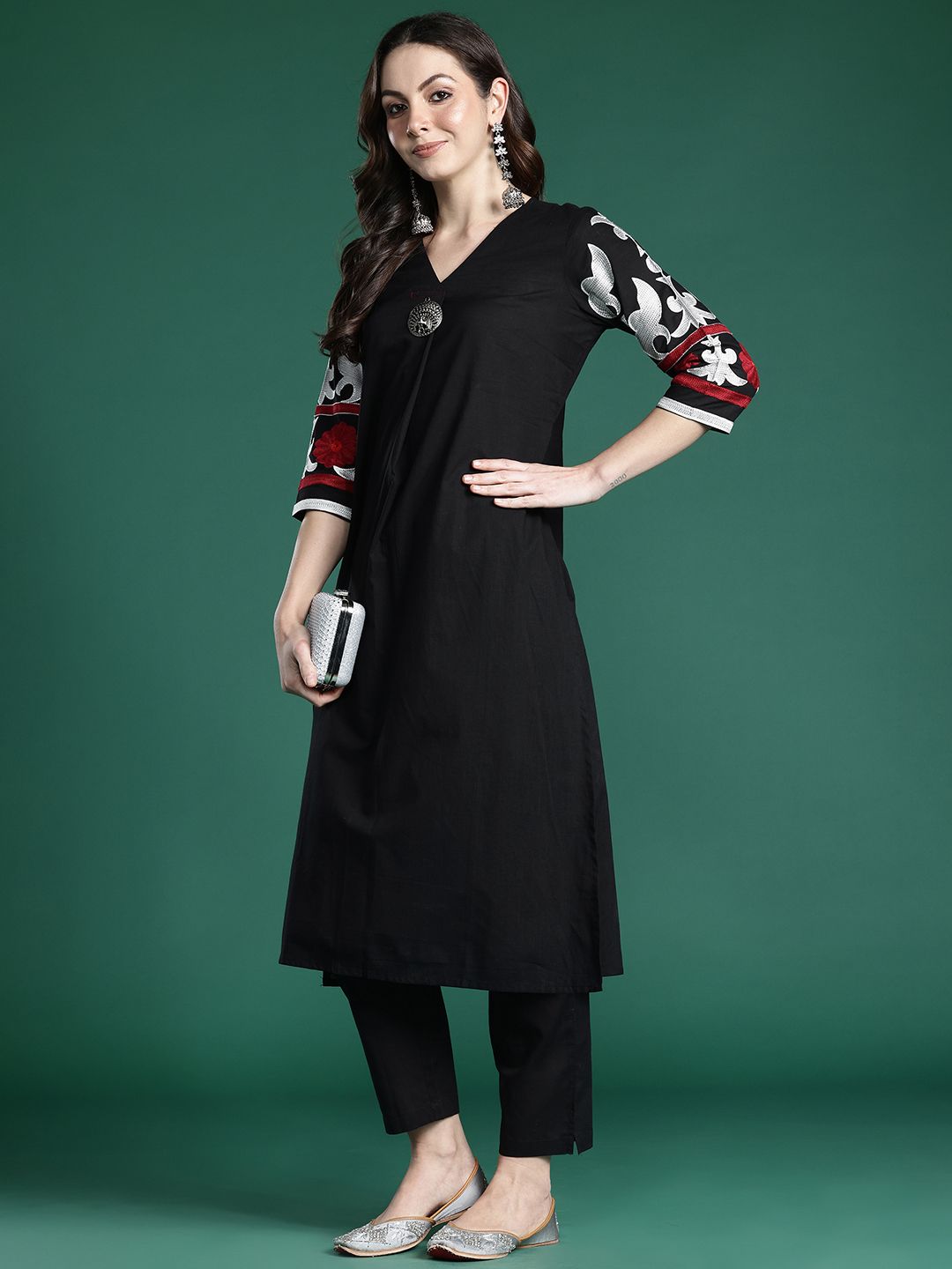 Dhiyona IE Floral Embroidered Pure Cotton Kurta with Trousers