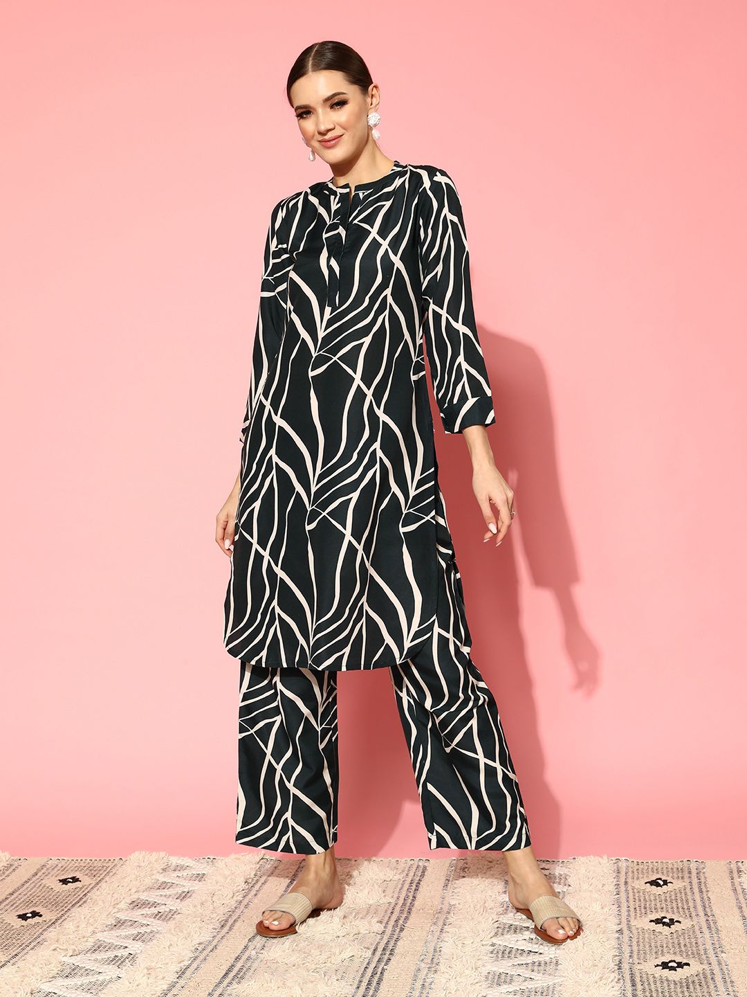 Dhiyona VA Women'sFusion Abstract Printed Regular Kurta with Trousers