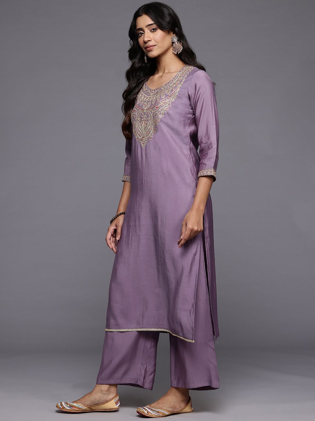 Dhiyona VA Women'sPaisley Embroidered Regular Kurta with Trousers & With Dupatta