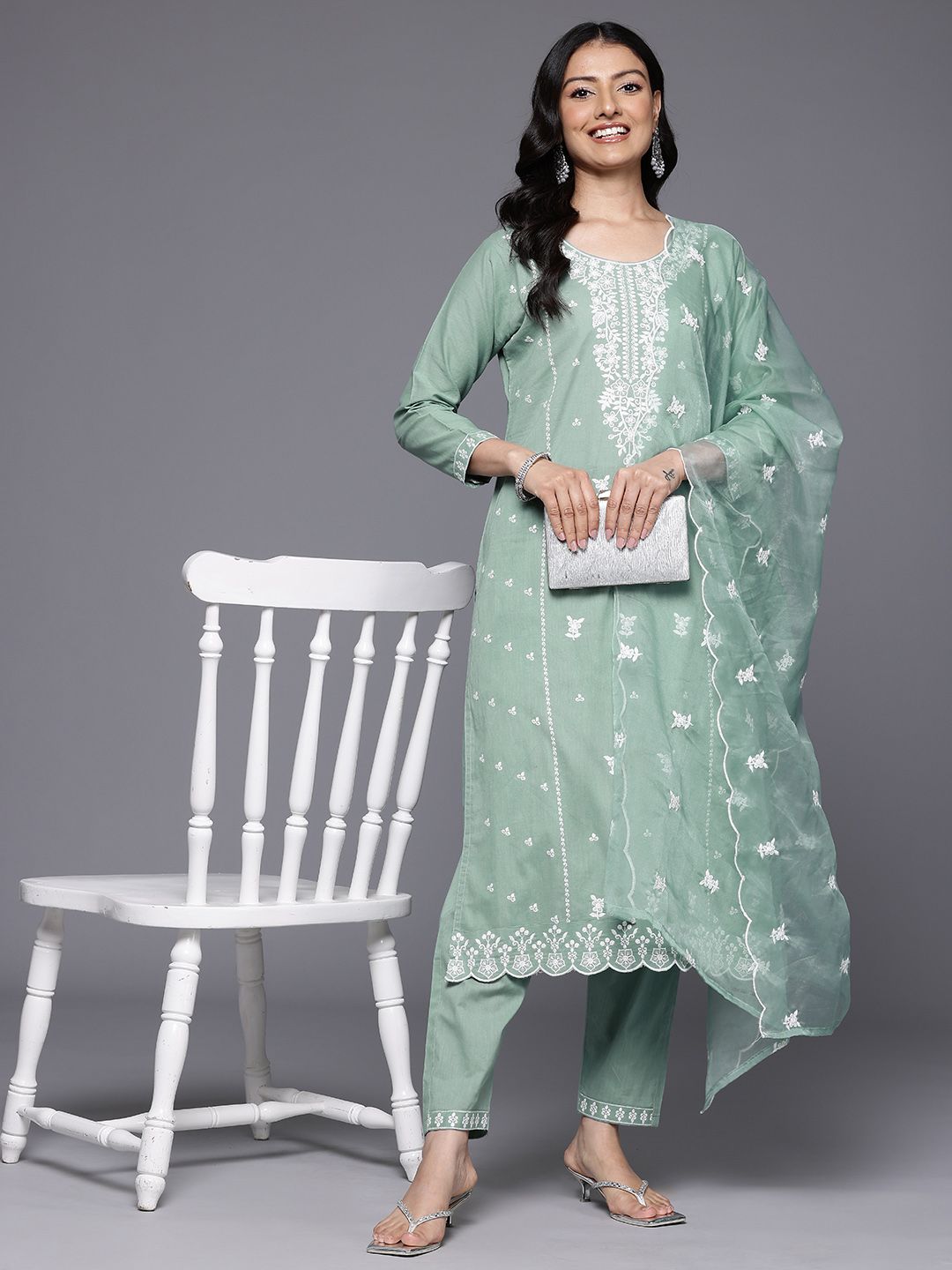 Dhiyona VA Women'sFloral Embroidered Panelled Thread Work Pure Cotton Kurta With Trousers & Dupatta