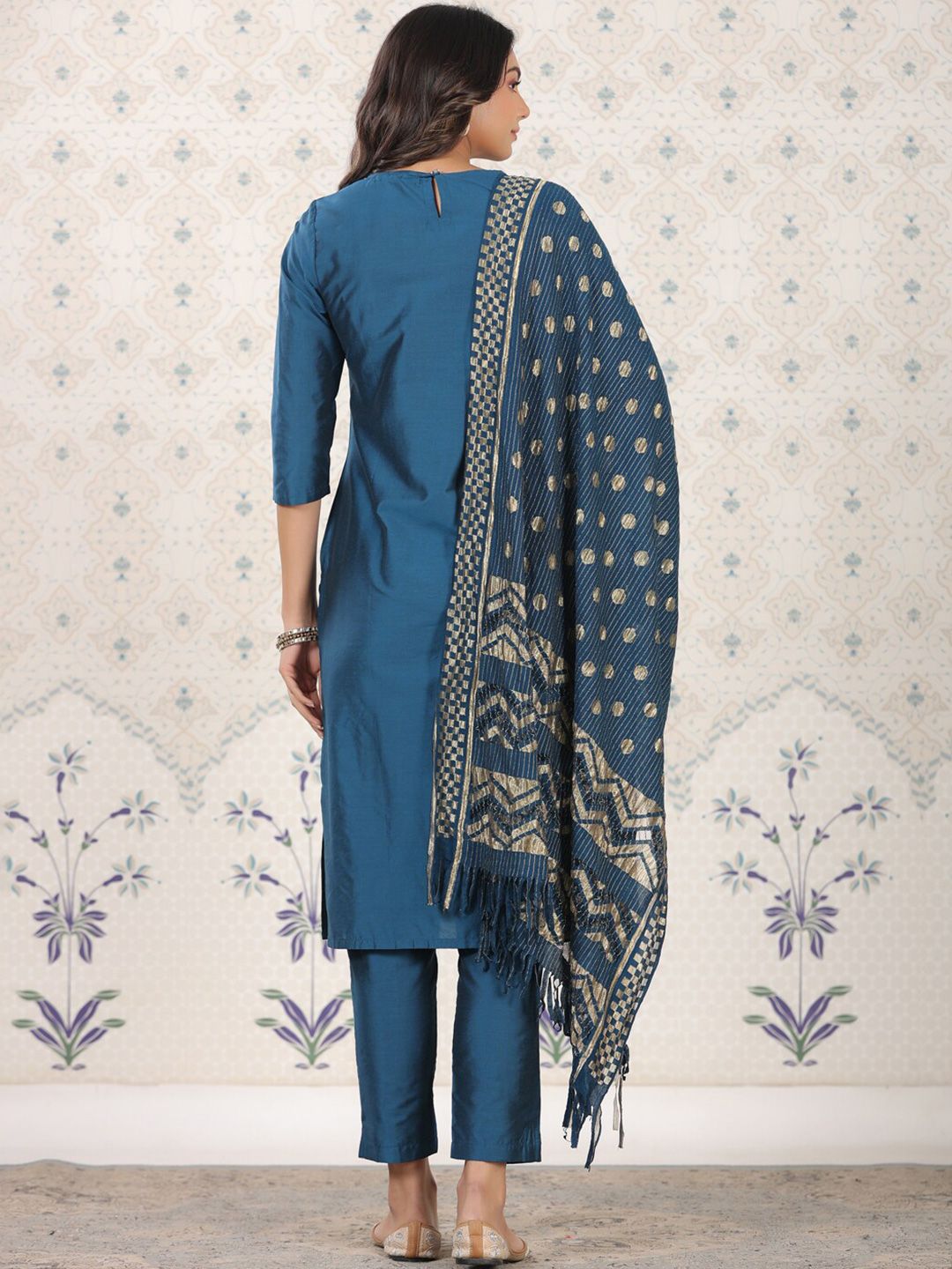Dhiyona OD Ethnic Motifs Woven Design Straight Kurta With Trousers & Dupatta