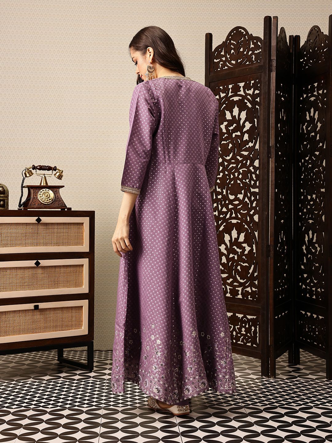 Dhiyona PD Women A-Line Jashn Kurta with Trousers & Printed Longline Shrug