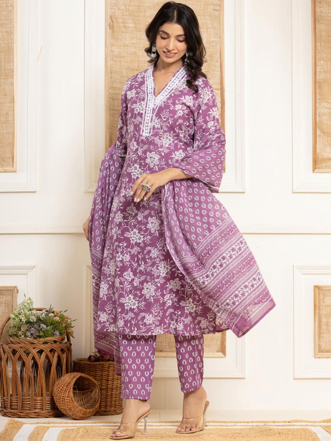 Dhiyona VA Women'sFloral Printed Regular Straight Kurta with Trouser & with Dupatta