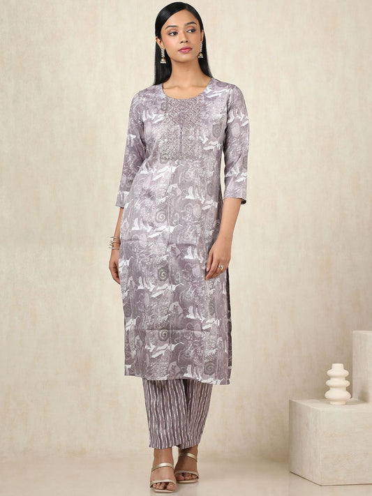 Dhiyona SO Women's Ethnic Motifs Printed Thread Work Round Neck Straight Kurta With Trousers