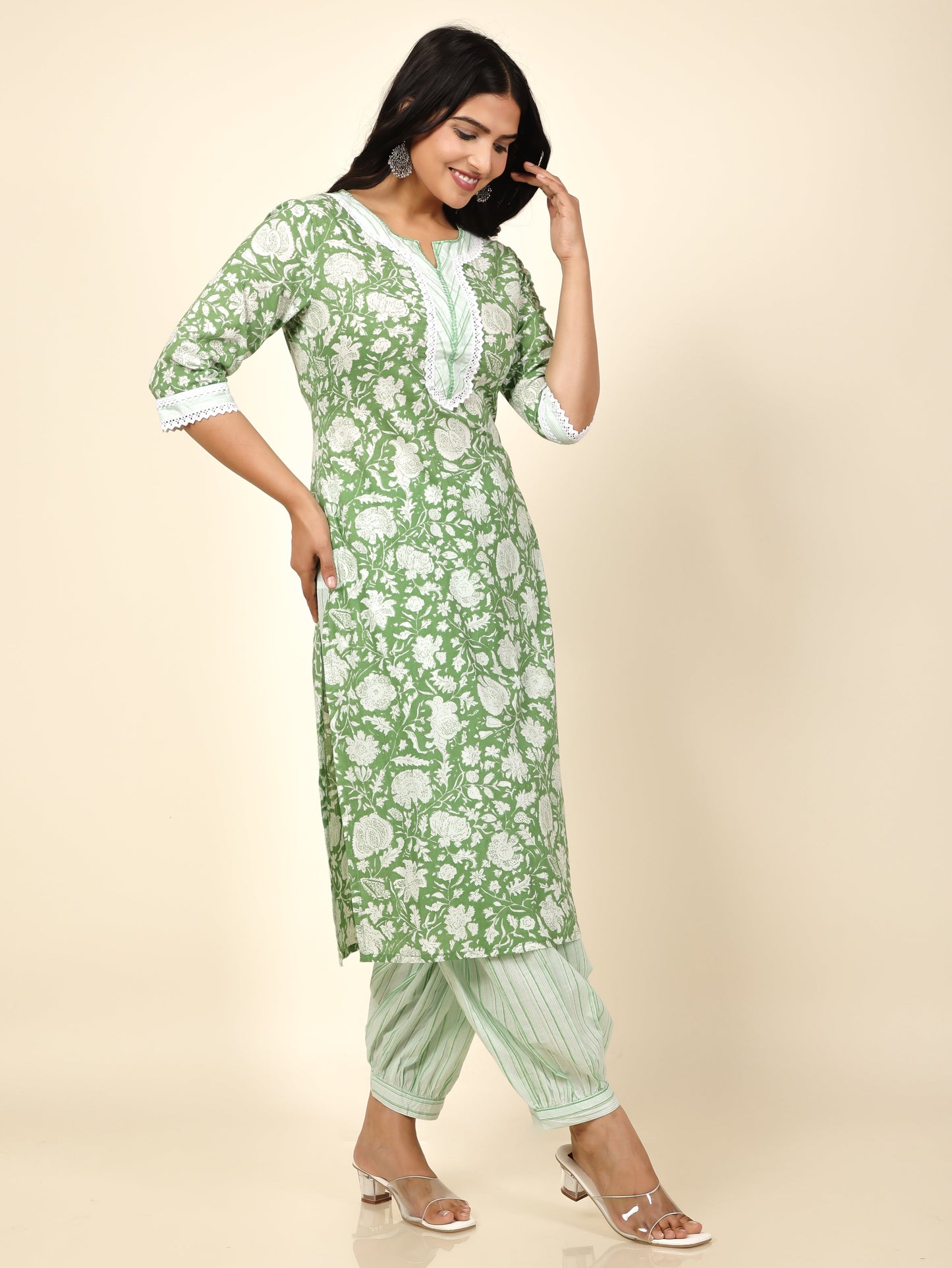 Women's Cotton Green Straight Kurta