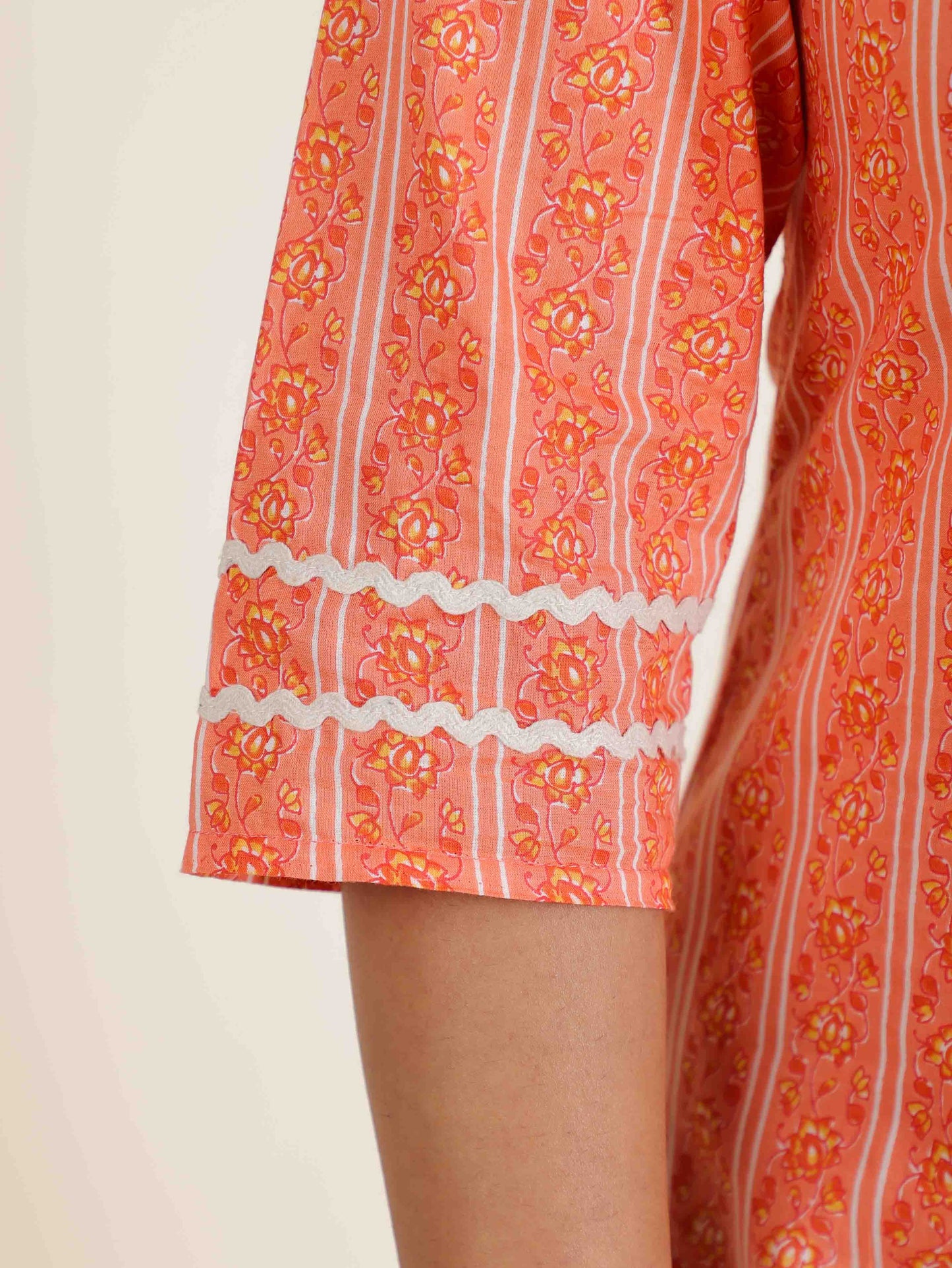 Women's Cotton Orange Straight Kurta