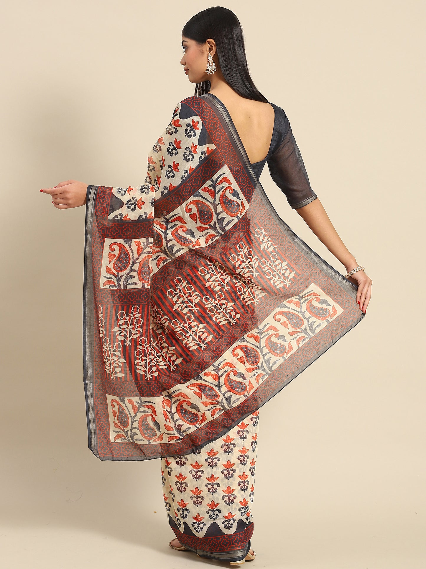 Women's Cotton Blend Beige Printed Celebrity Saree With Blouse Piece