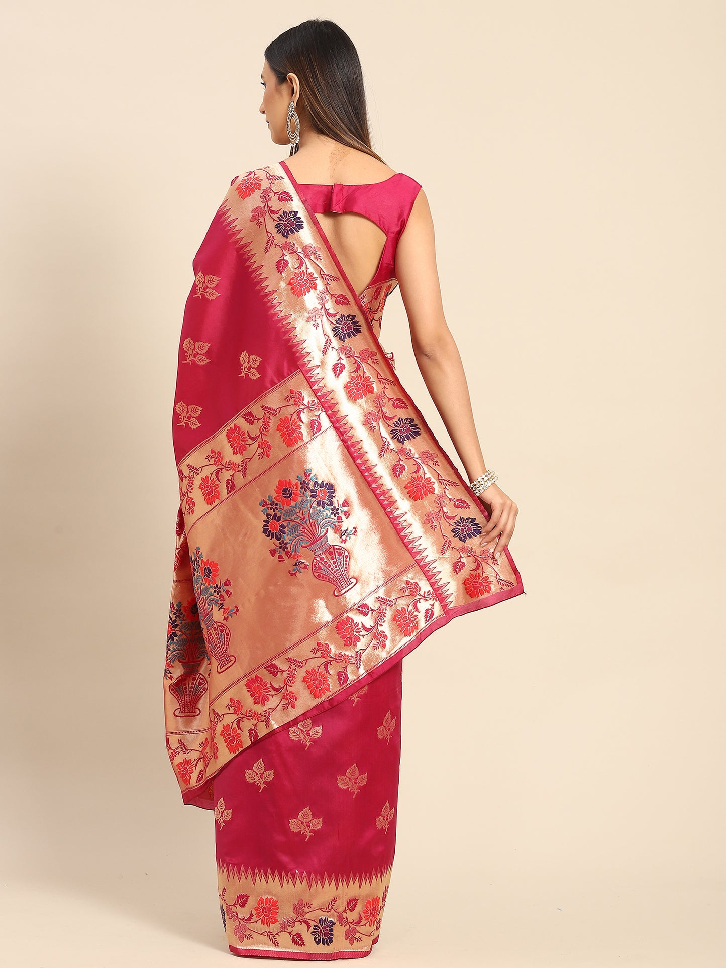 Women's Silk Blend Magenta Woven Design Celebrity Saree With Blouse Piece
