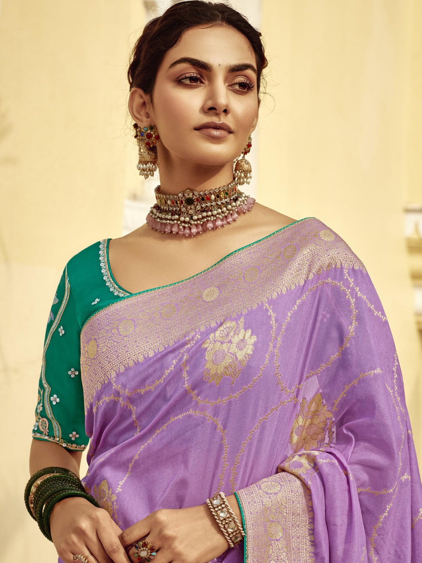 Dhiyona KM Women Lavender Banarasi Silk Saree With Zari Weaving