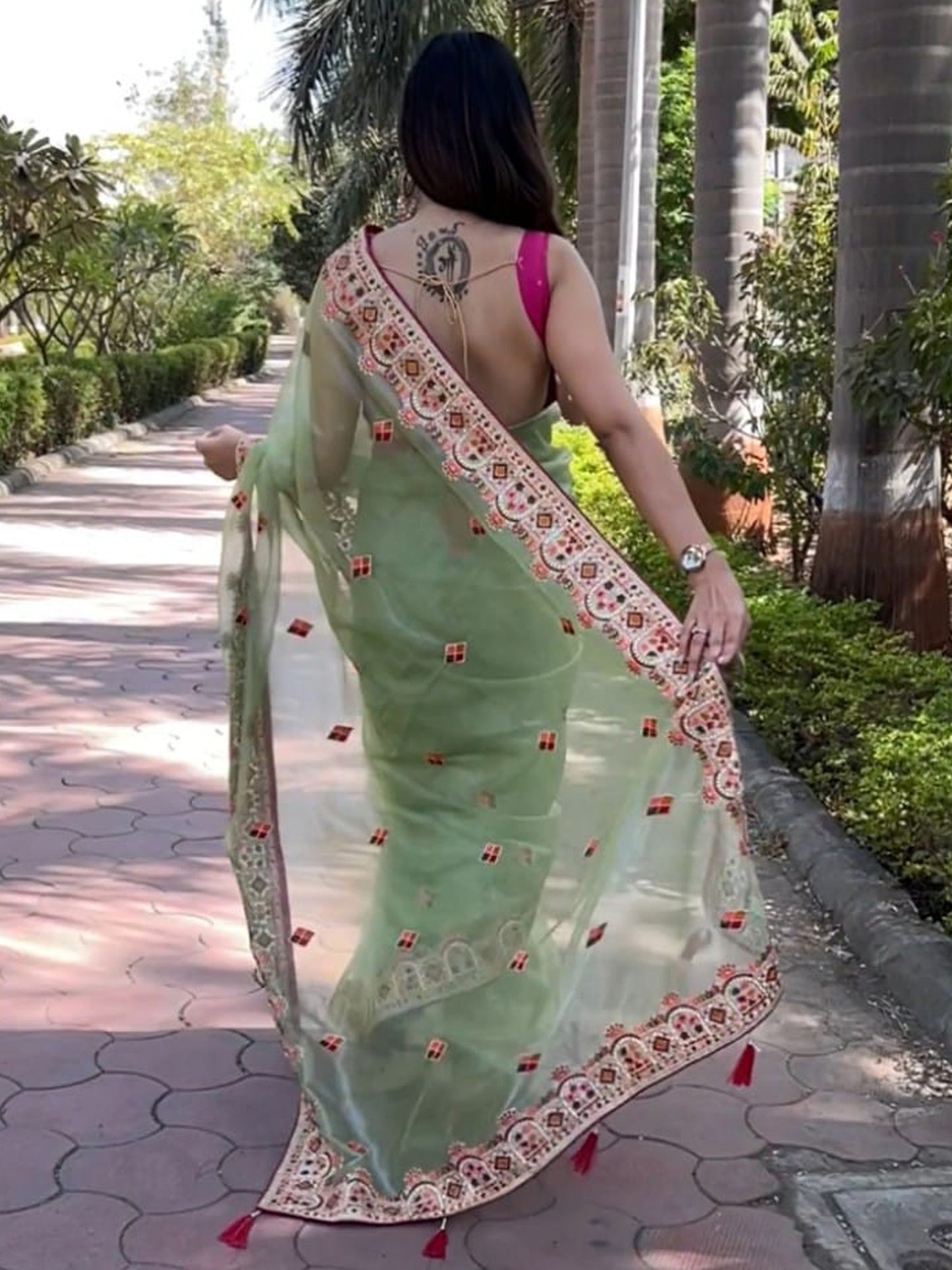 Women's Tissue Light Green Embellished Designer Saree With Blouse Piece