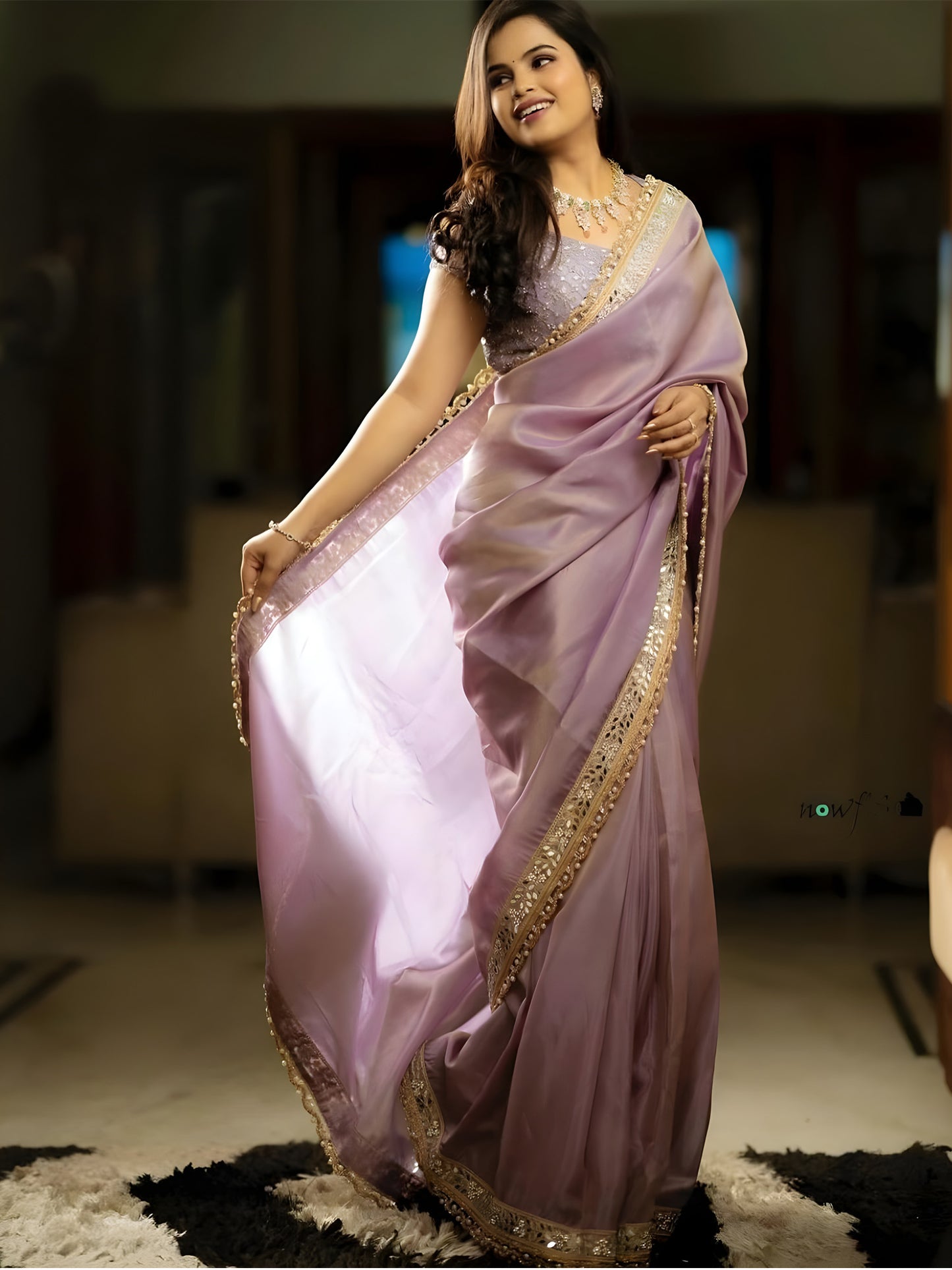 Women's Tissue Mauve Embellished Designer Saree With Blouse Piece