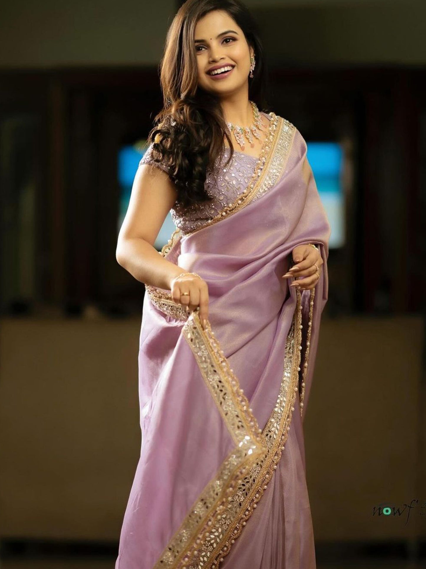 Women's Tissue Mauve Embellished Designer Saree With Blouse Piece