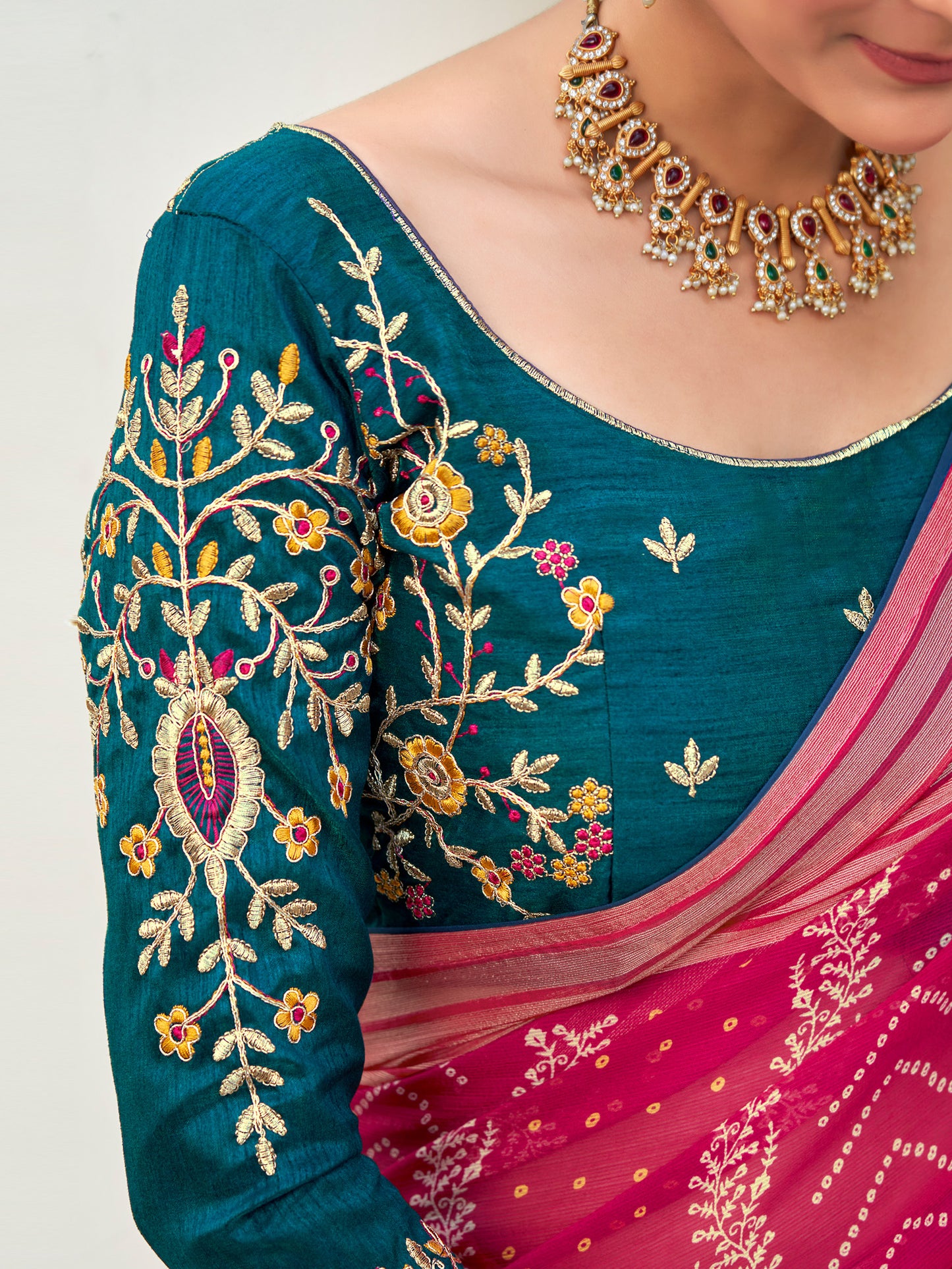 Women's Chiffon Pink Embellished Designer Saree With Blouse Piece