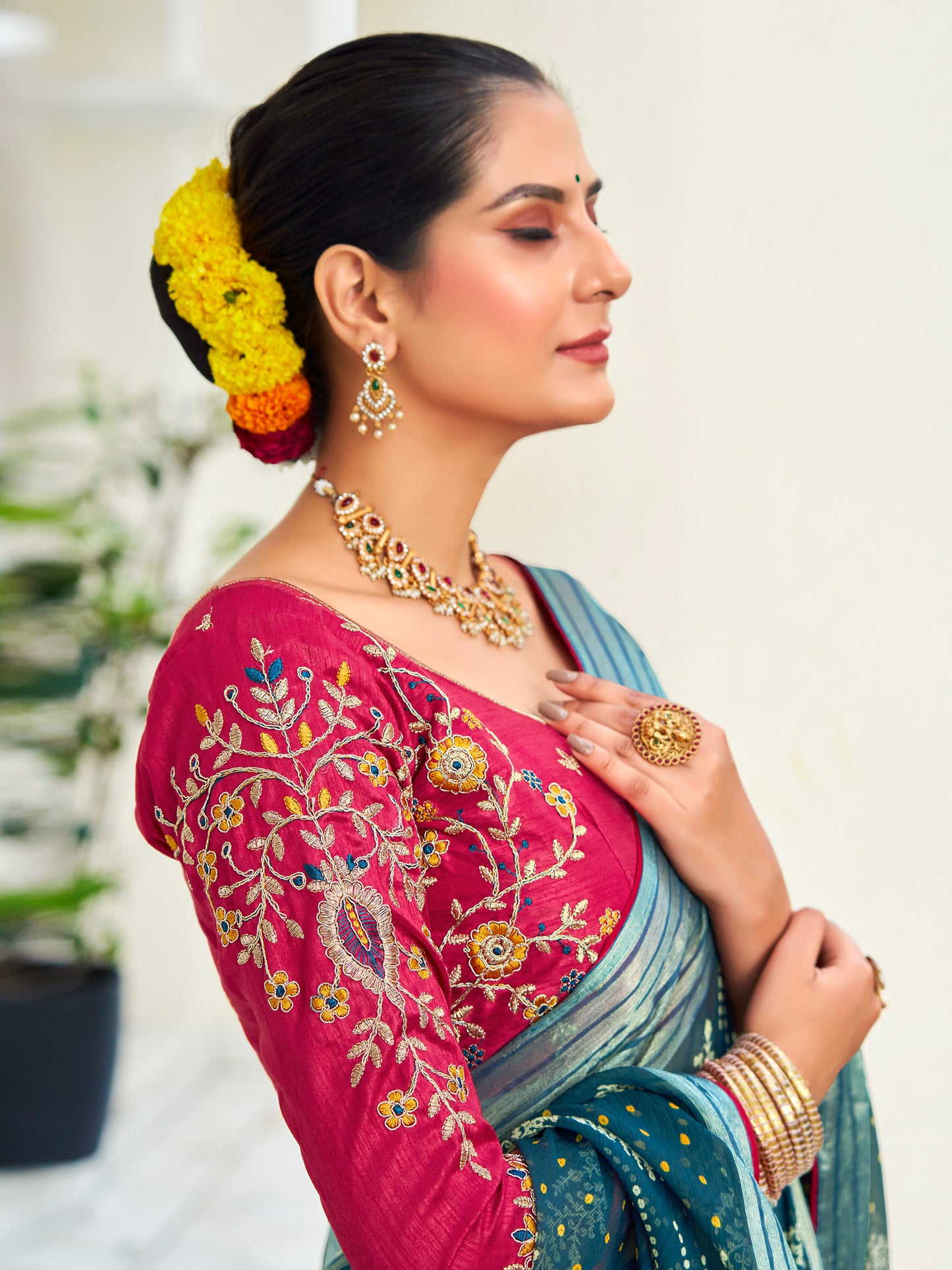 Women's Chiffon Teal blue Embellished Designer Saree With Blouse Piece