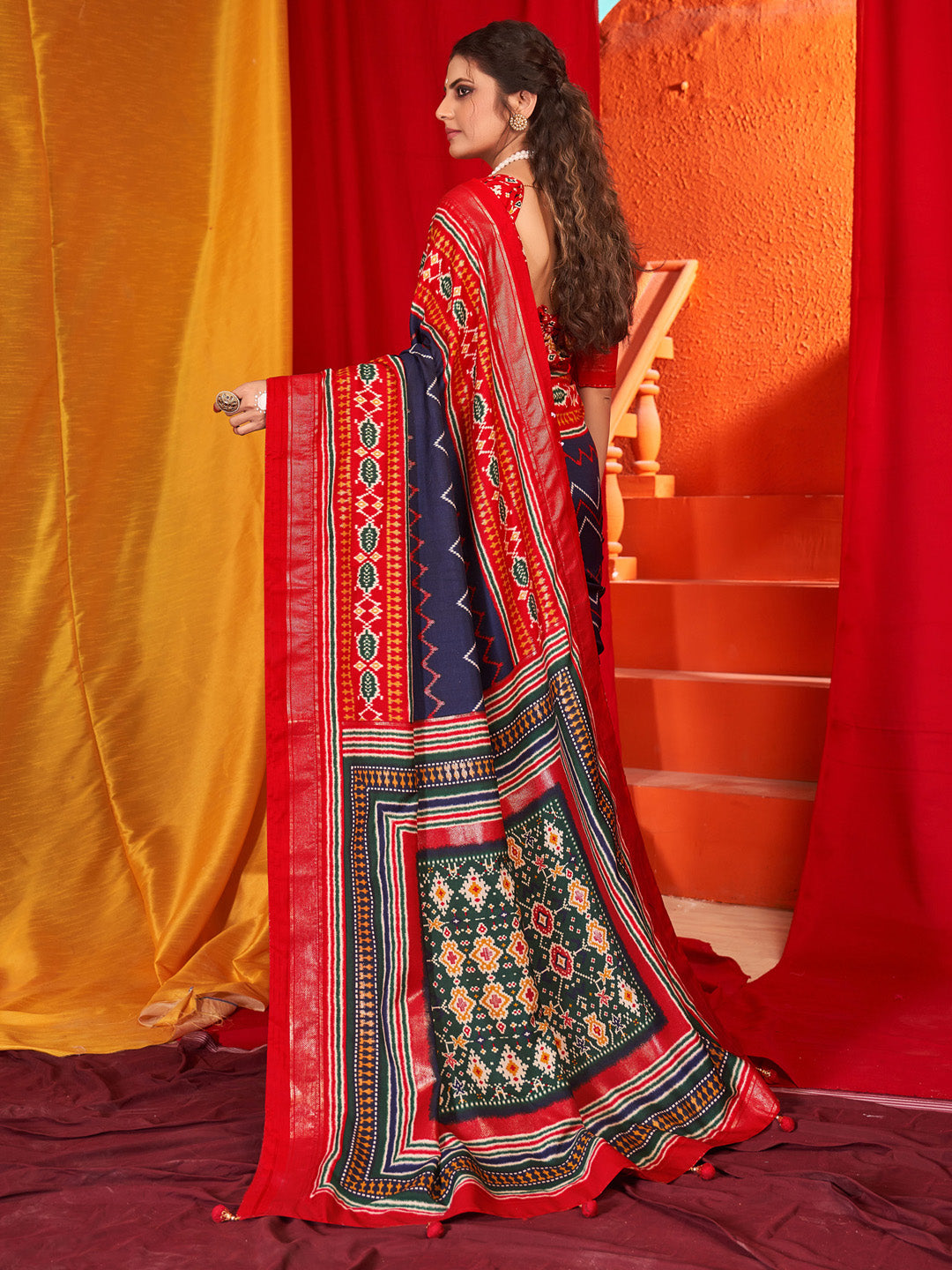 Women's Tussar Silk Red Printed Designer Saree With Blouse Piece