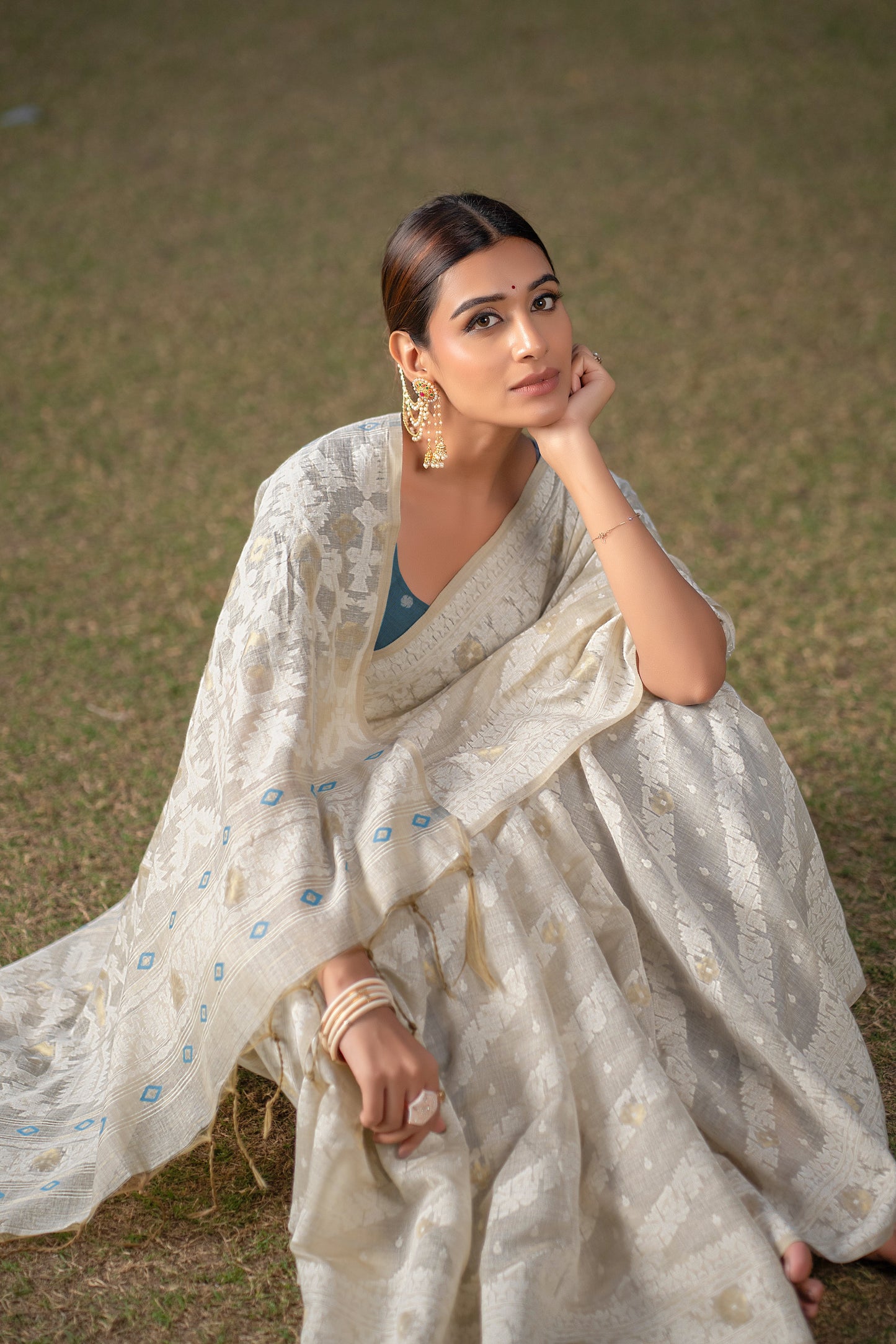 Dhiyona GR Women's Adah Aquamarine Teal Blue Mul Cotton Chanderi Jamdani Saree With Contrast Blouse