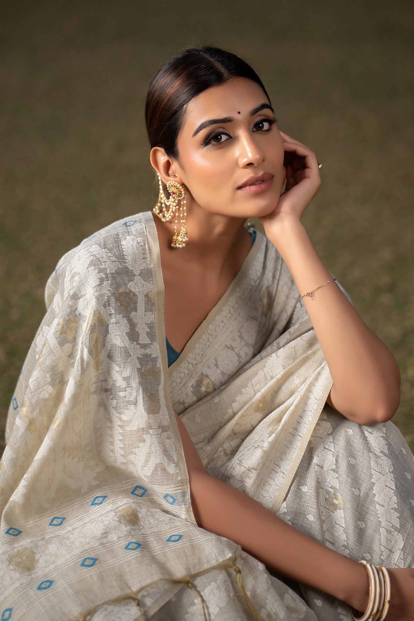 Dhiyona GR Women's Adah Aquamarine Teal Blue Mul Cotton Chanderi Jamdani Saree With Contrast Blouse