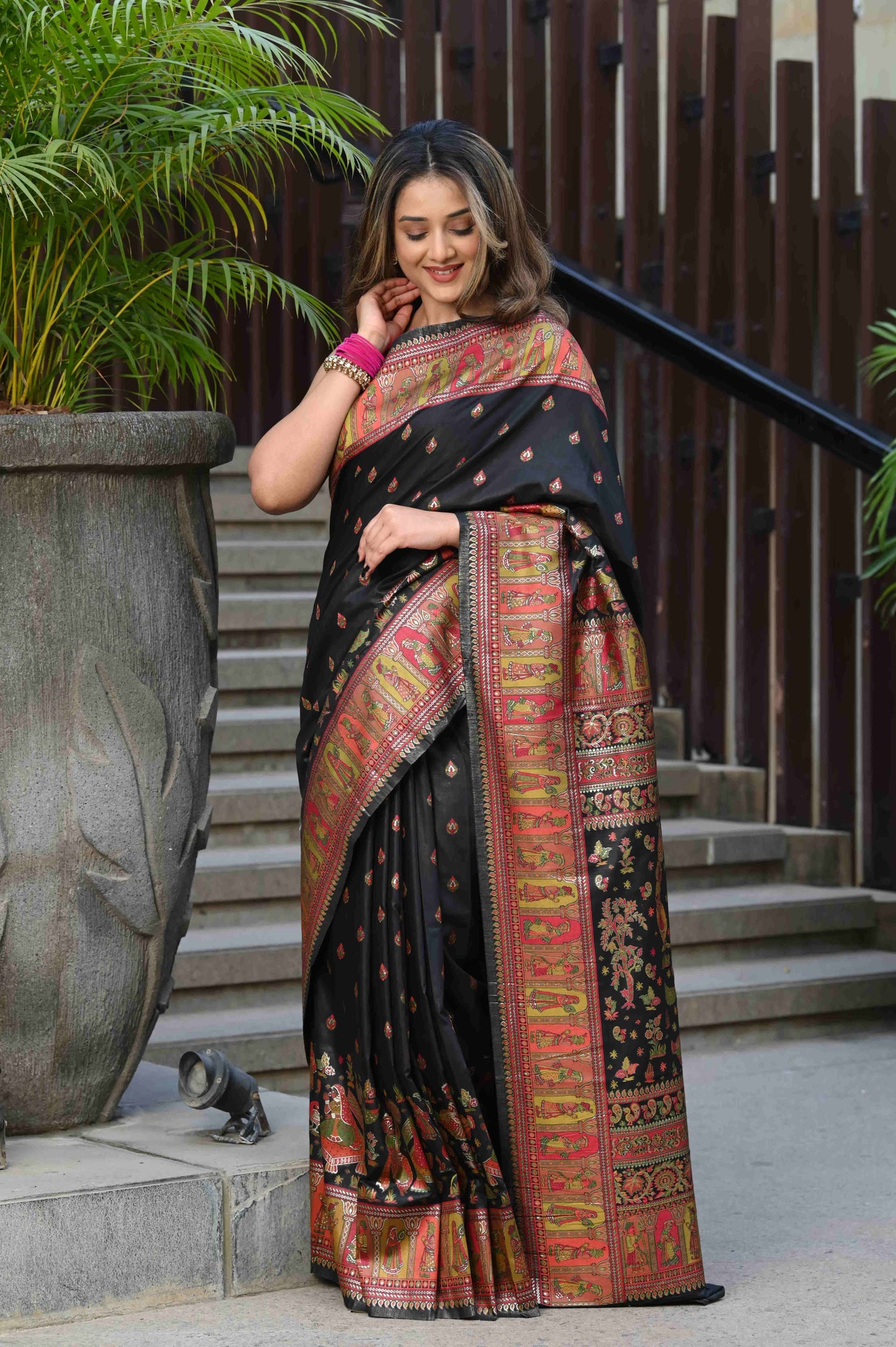 Dhiyona GR Women's Alankar Intense Black Jamewar Kashmiri Soft Modal Silk Saree