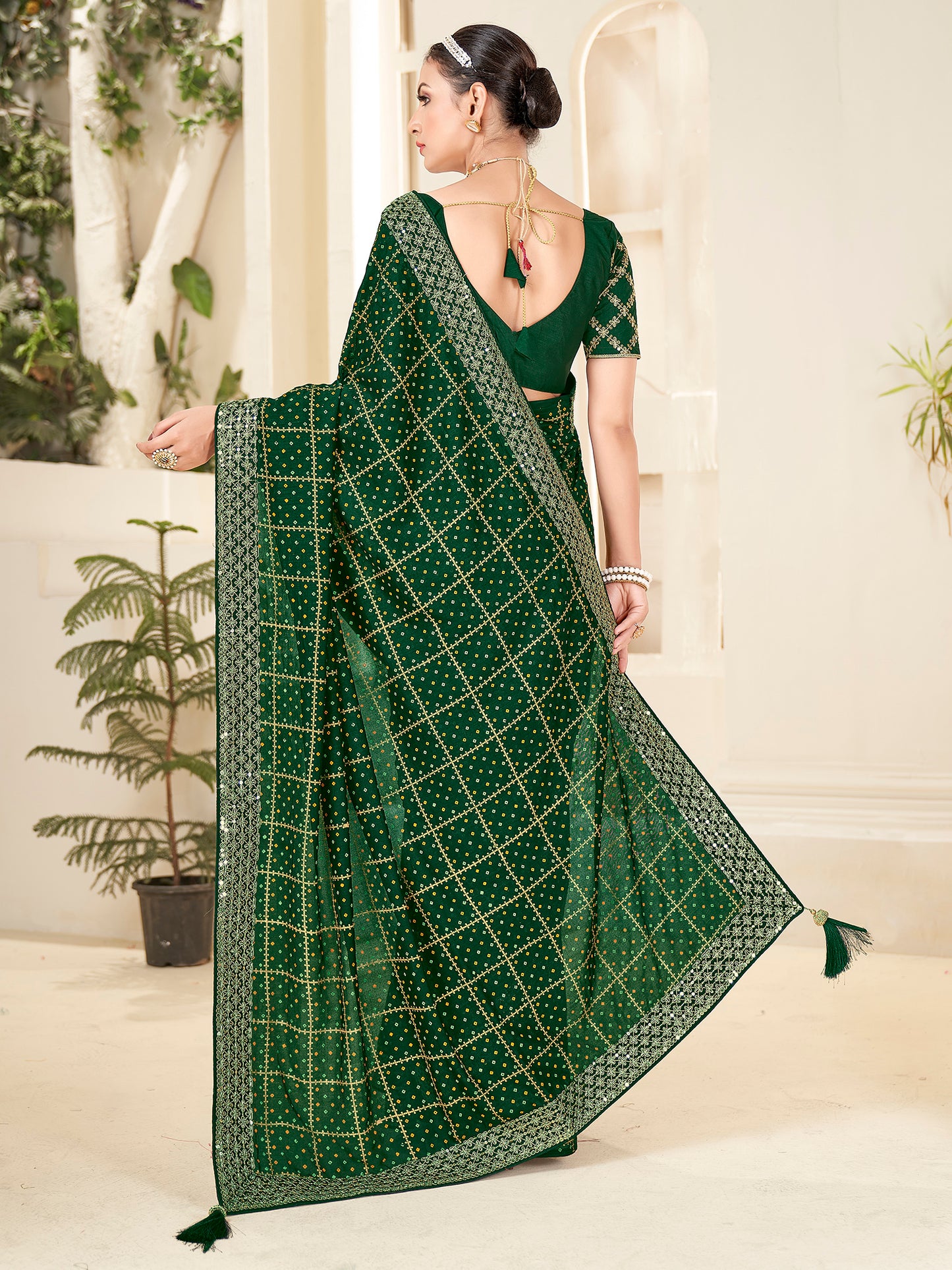 Women's Vichitra Silk Green Embellished Designer Saree With Blouse Piece