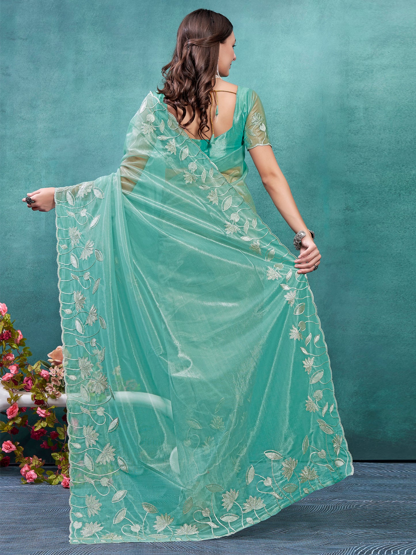 Women's Pure Chiffon Pink Embellished Designer Saree With Blouse Piece