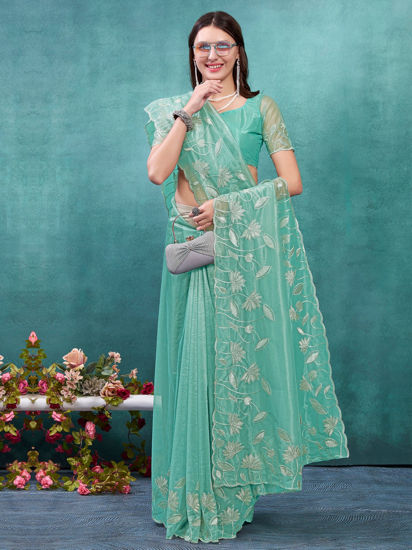 Women's Pure Chiffon Pink Embellished Designer Saree With Blouse Piece