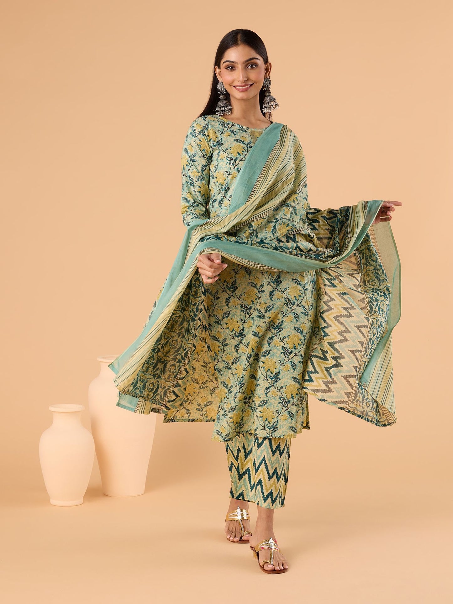 Dhiyona RV Women's Jaipuri Floral print straight side slit Kurta Plazzo Set with Dupatta