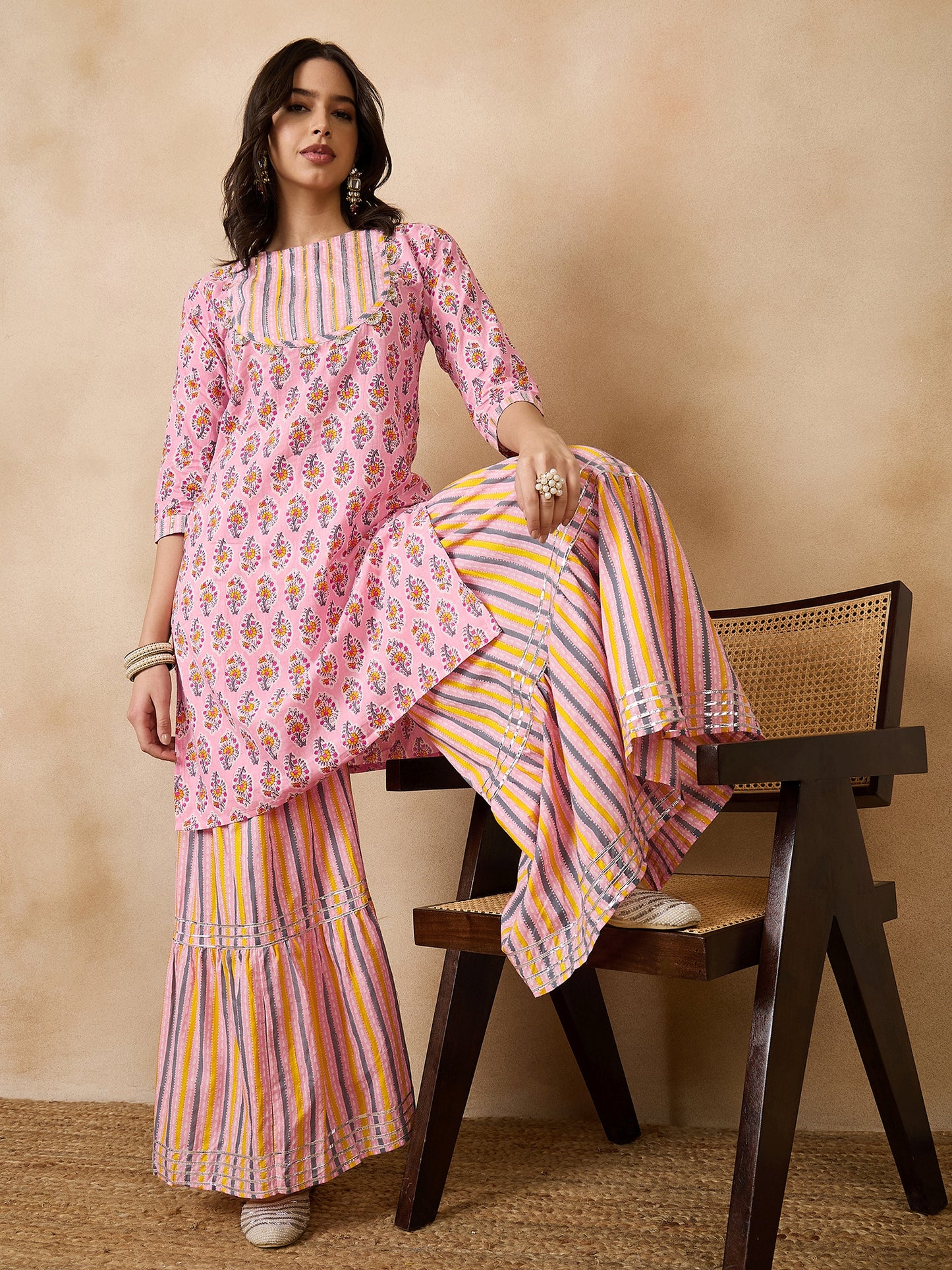 Dhiyona RV Women's Pure Cotton Straight Side Slit Kurta Set