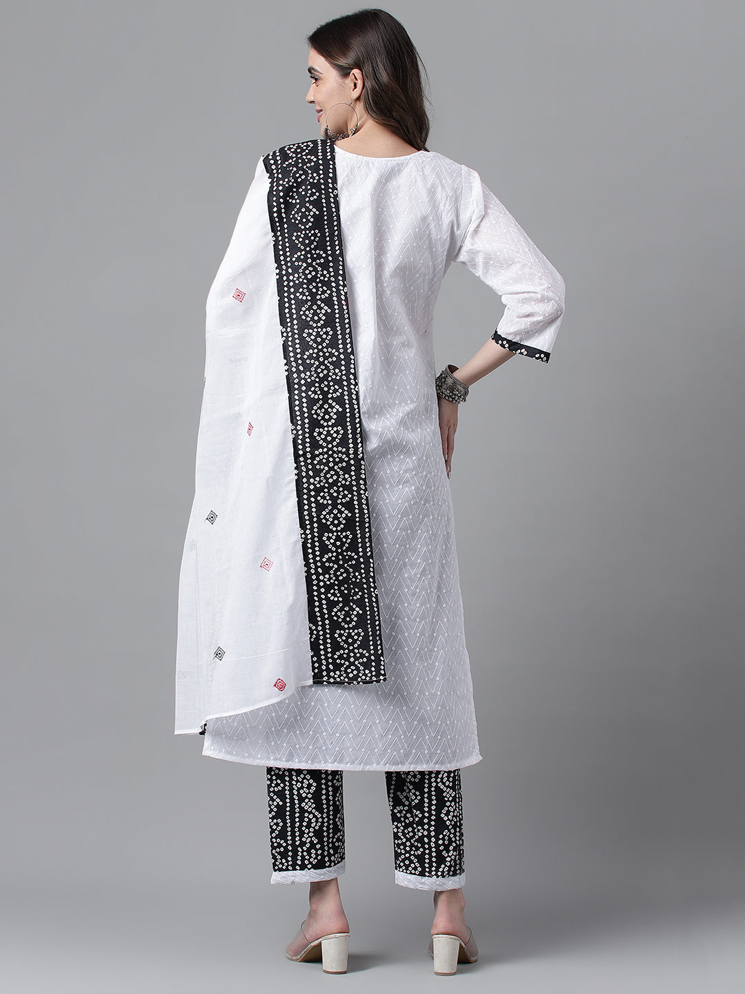 Dhiyona RV Women's Cotton Fabric Embroidered Kurta Set With Dupatta