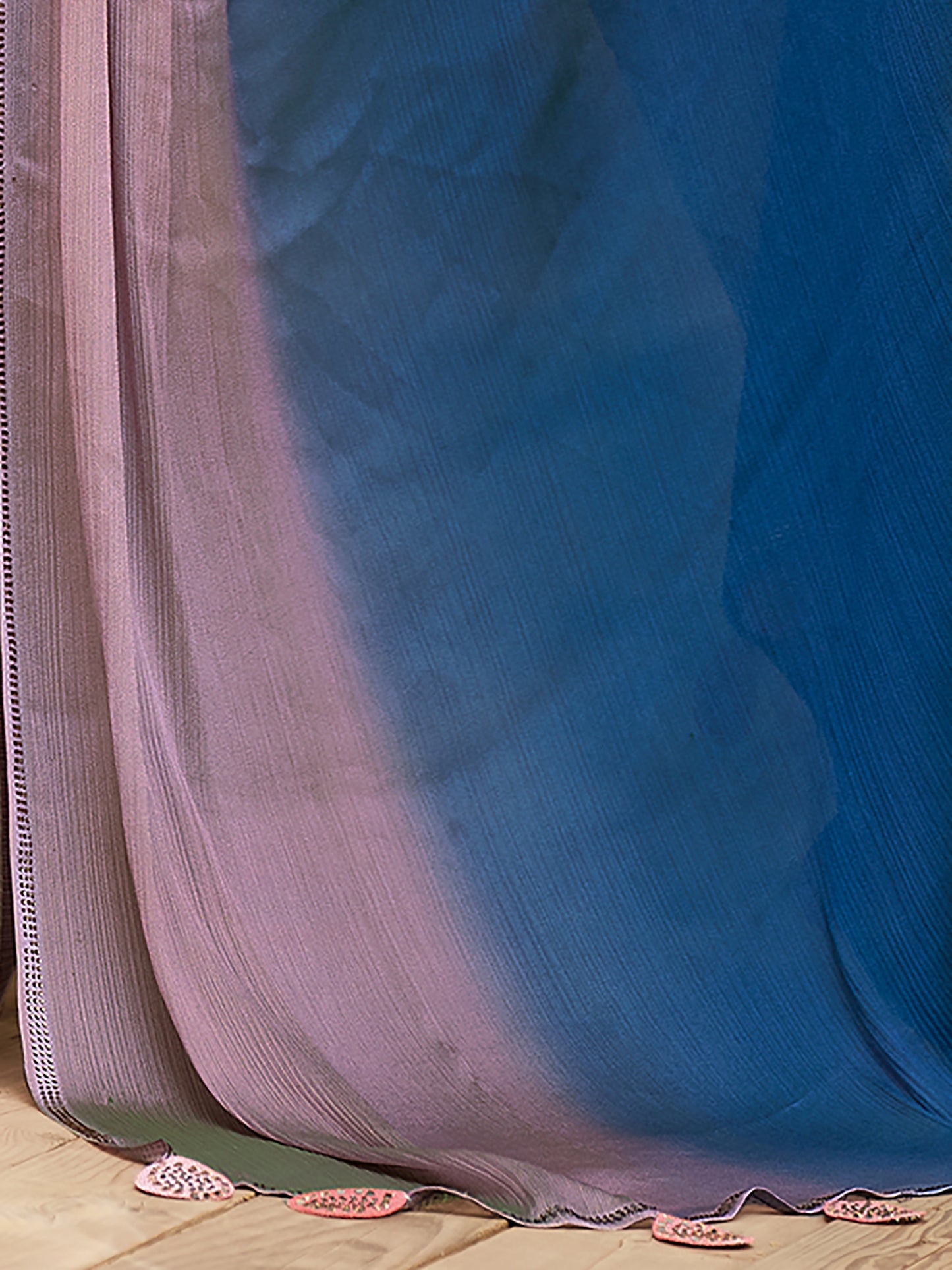 Women's Chiffon Blue Embellished Celebrity Saree With Blouse Piece