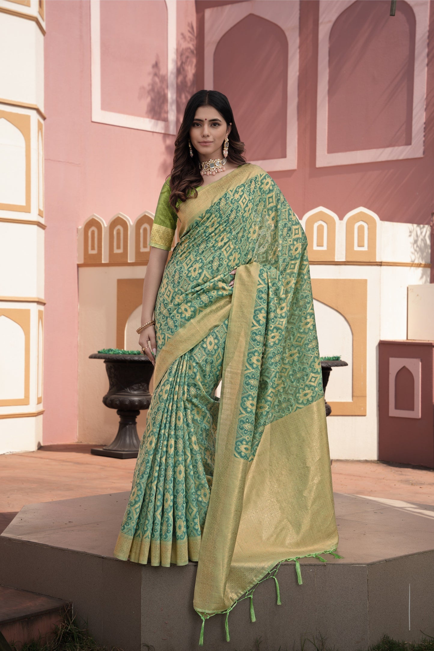 Dhiyona GR Women's Avika Green Cotton Ikat Silk Saree