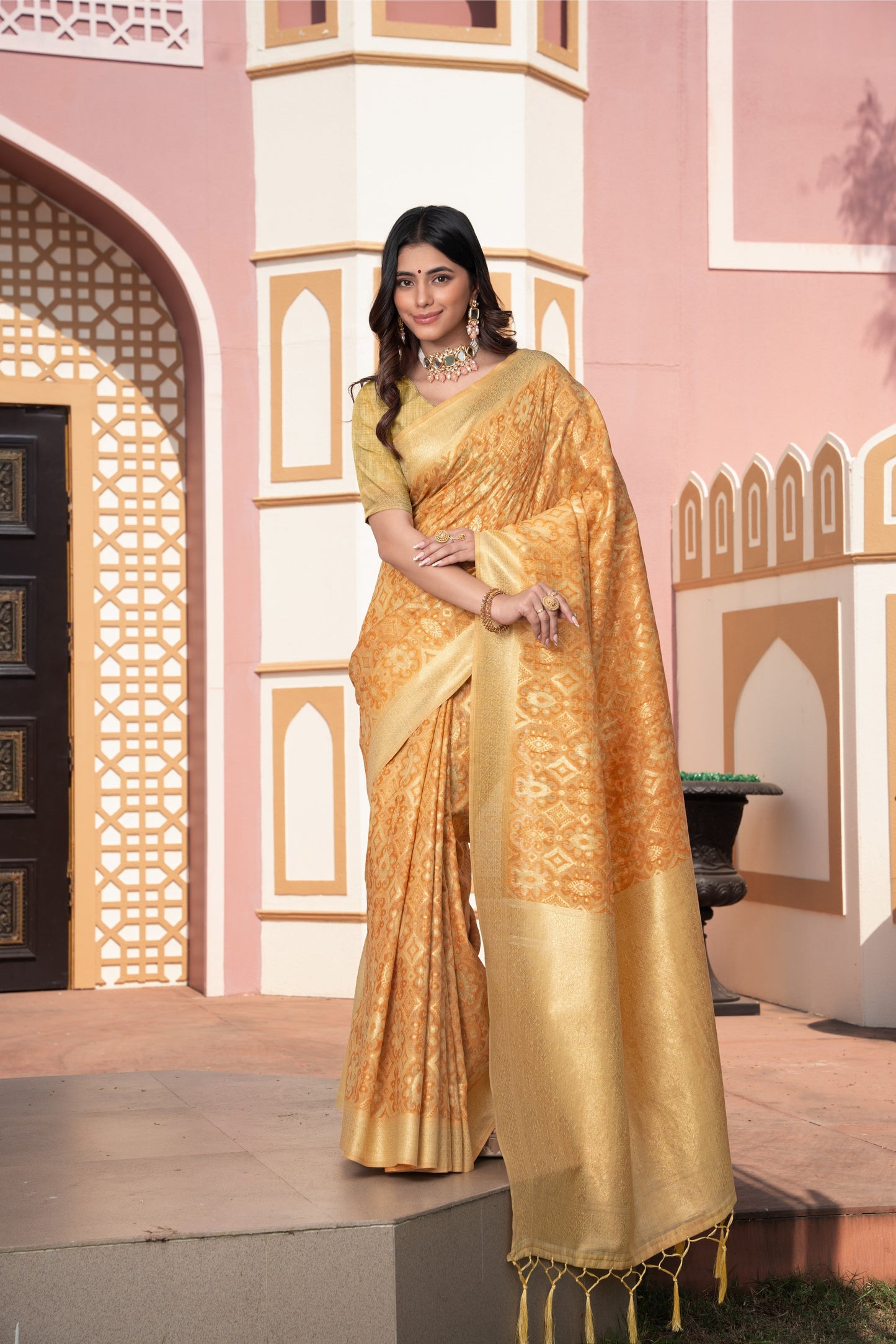 Dhiyona GR Women's Avika Yellow Cotton Ikat Silk Saree