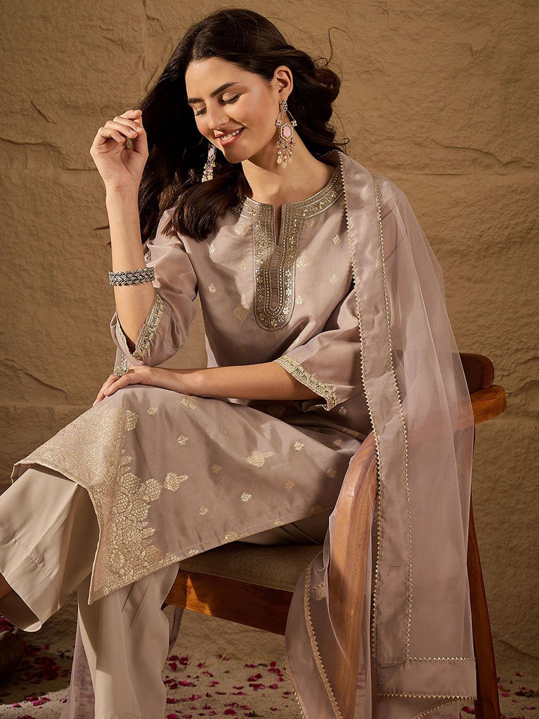 Dhiyona PD Women Women Embroidered Straight Kurta With Trousers & Dupatta