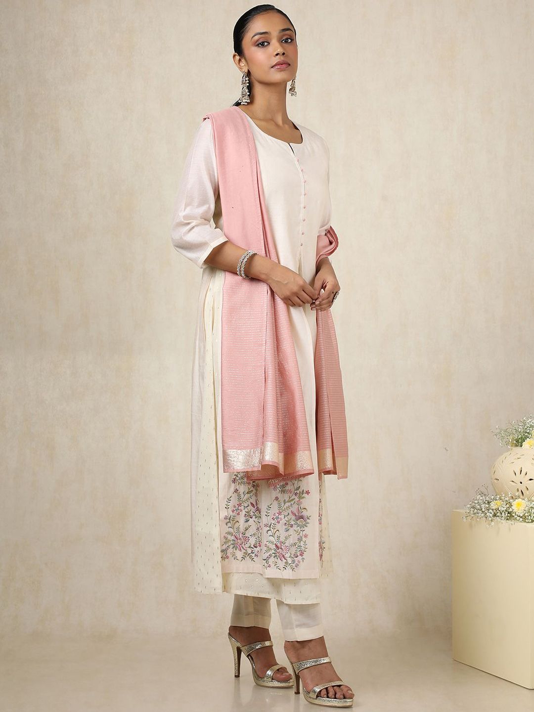 Dhiyona SO Women's Alina Cut Floral Embroidered Thread Work Round Neck Chanderi Silk Kurta With Trousers & Dupatta