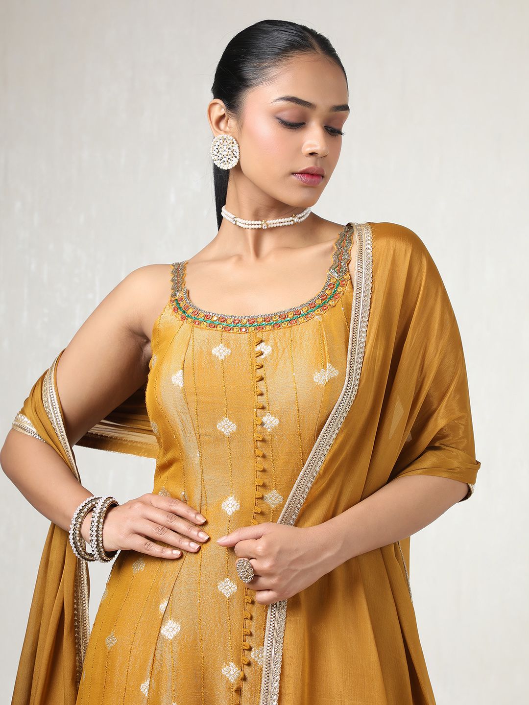 Dhiyona SO Women's Women Alina Cut Floral Regular Sequinned Kurta with Palazzos & With Dupatta