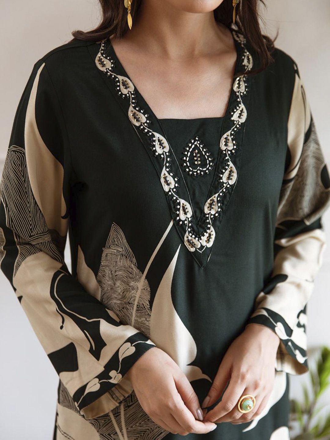 Dhiyona IE Printed Beads and Stones A-Line Kurta with Palazzos